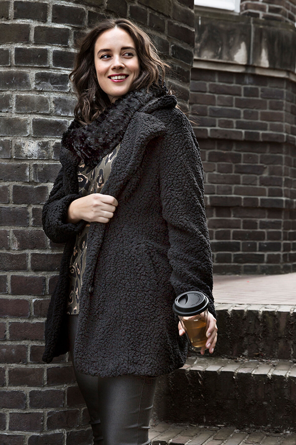 Abrigo de peluche image number 0