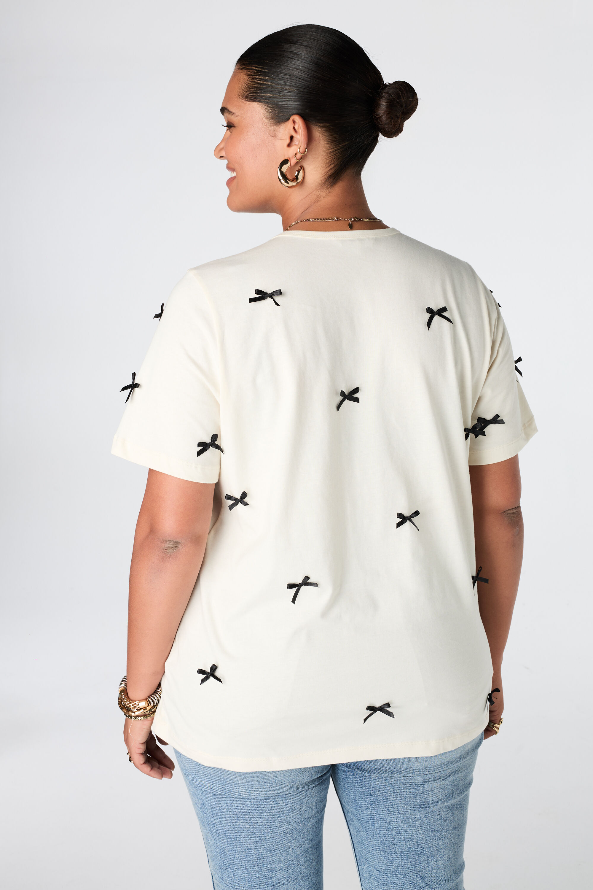 Camiseta con lazos de sat&eacute;n image number 3