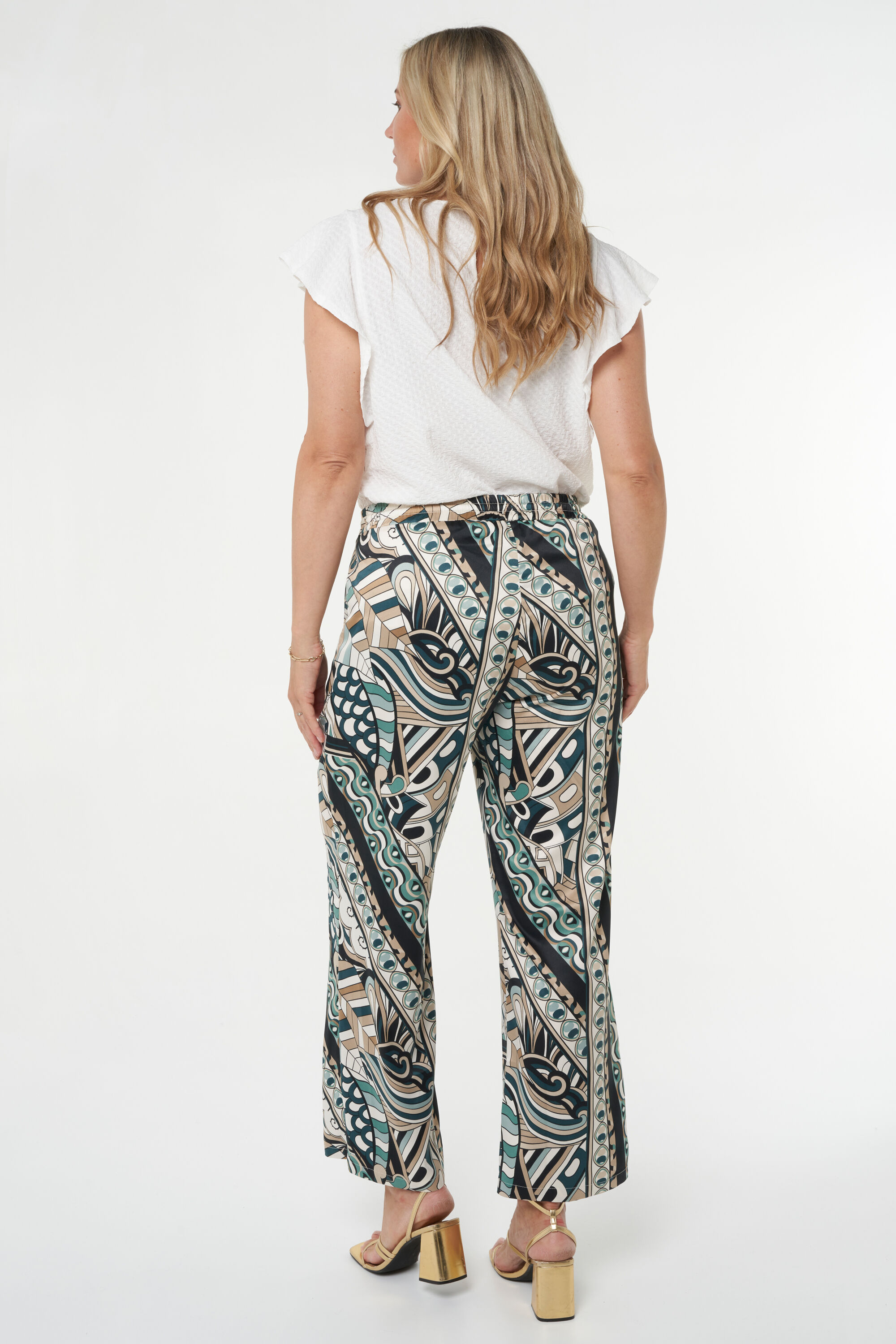 Pantalones de pernera ancha image number 4