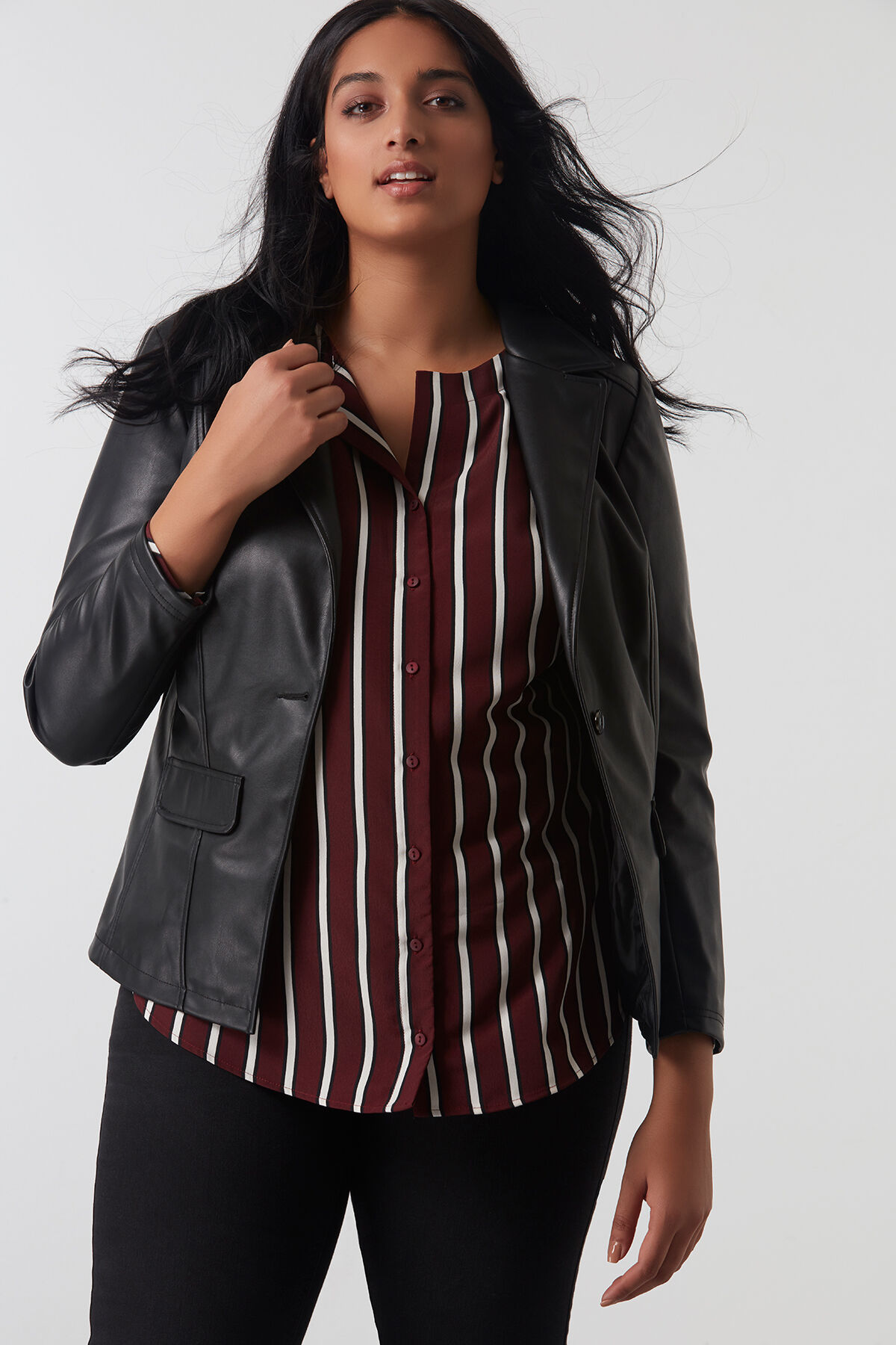 Blusa de rayas  image number 4