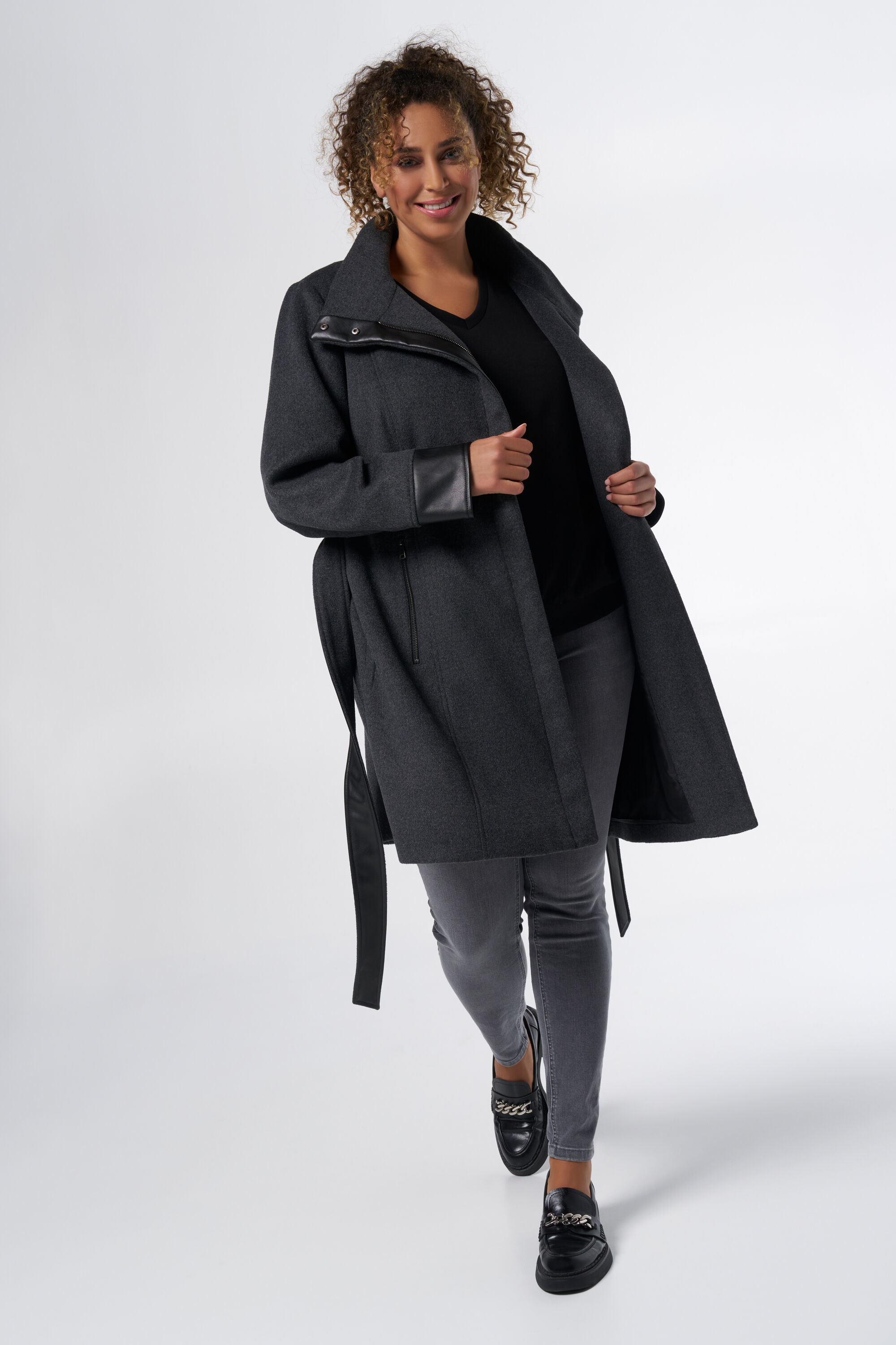 Chaqueta con cintur&oacute;n image number 5