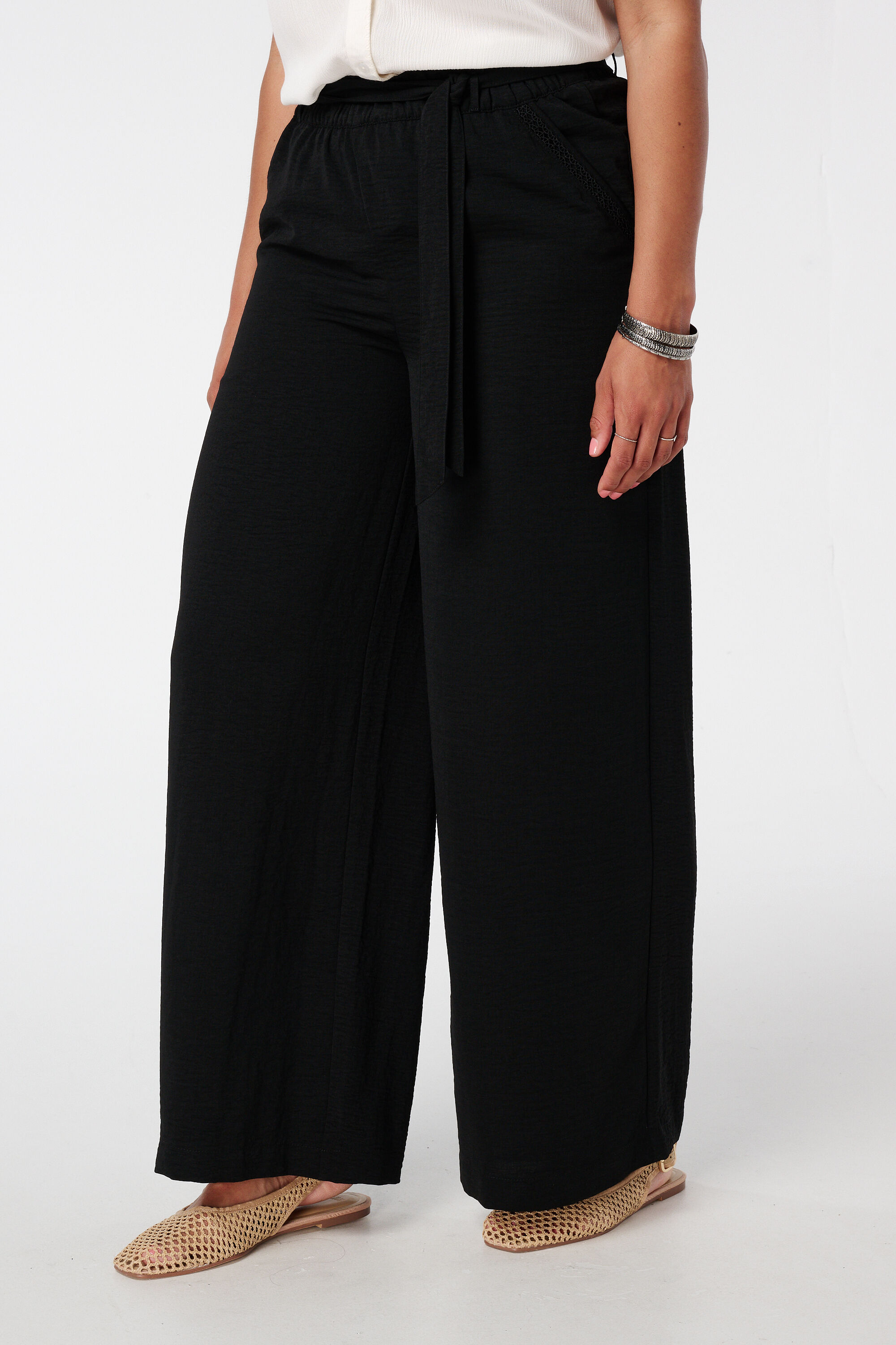 Pantalones de corte recto  image number 5