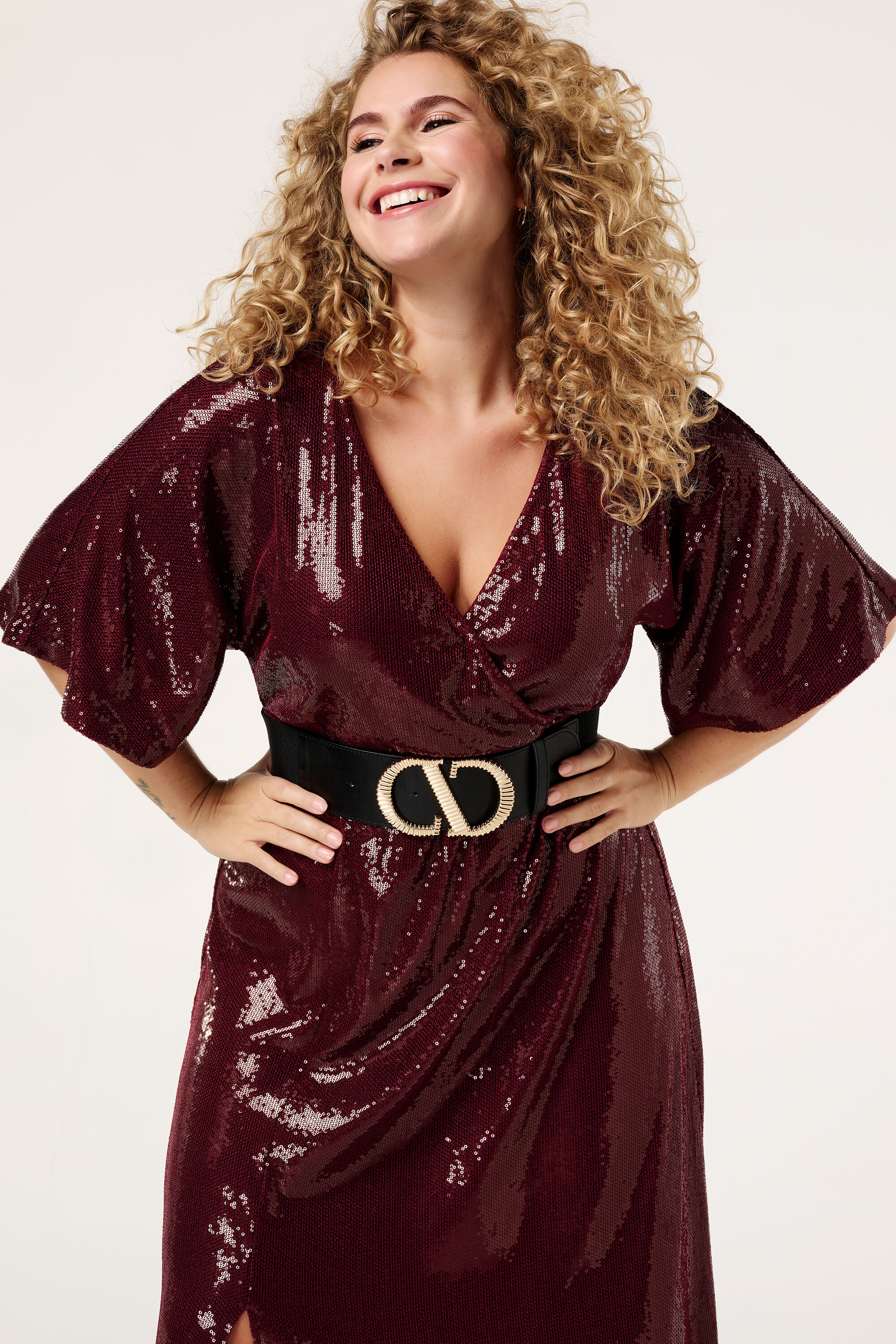 Vestido maxi con lentejuelas image number 5