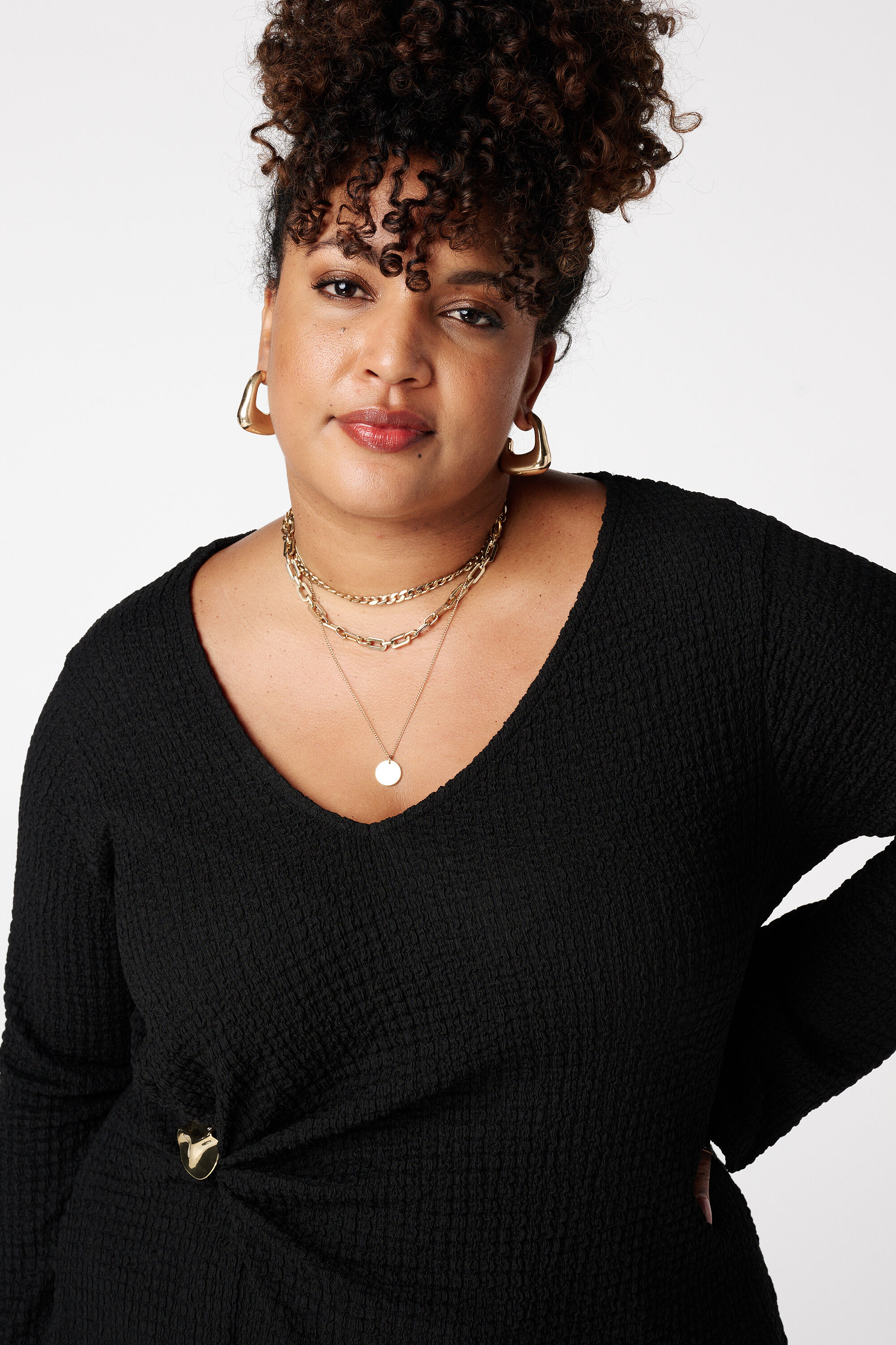 Top con detalle de nudo image number 4