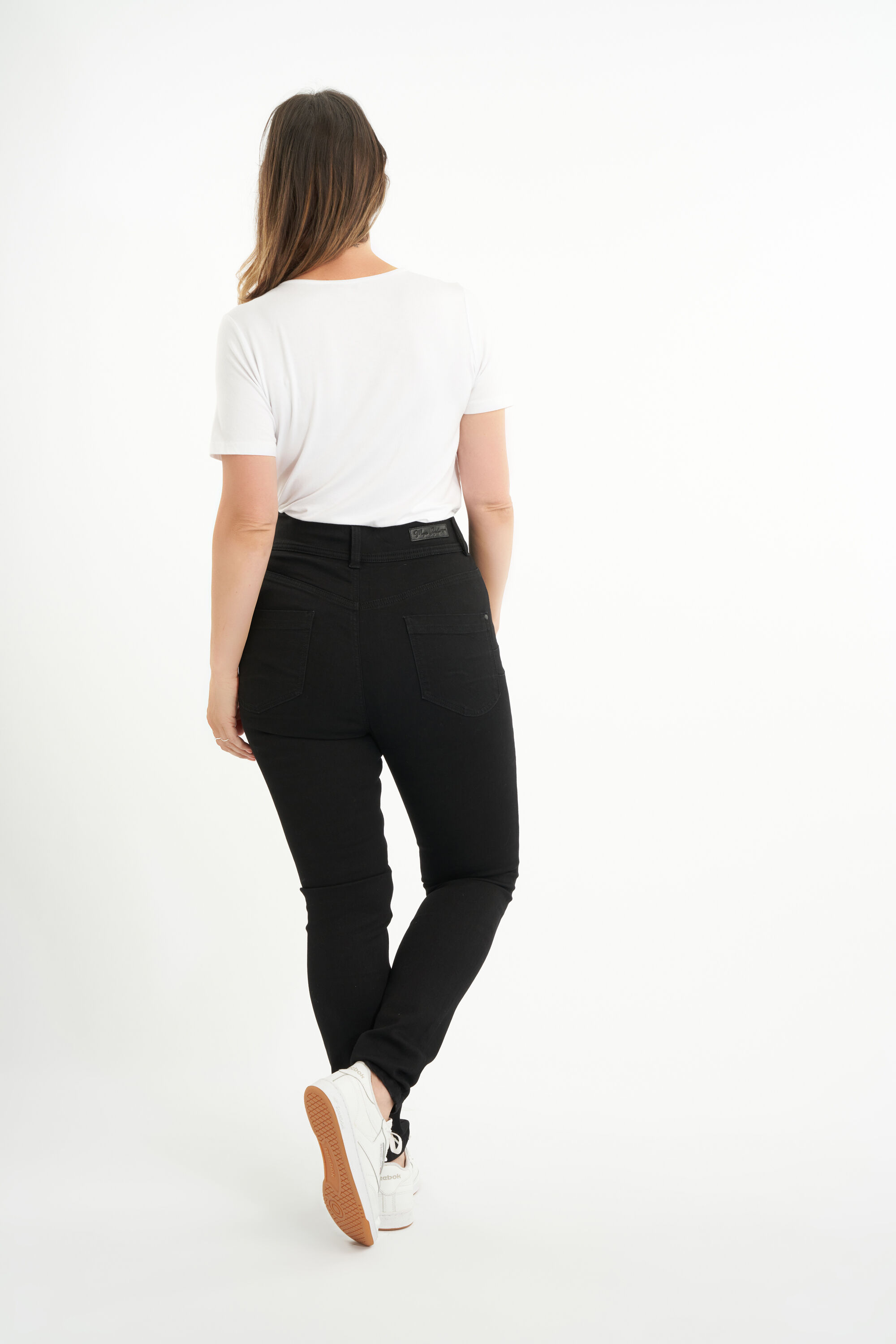 Vaqueros SCULPTS de corte pitillo  image number 3