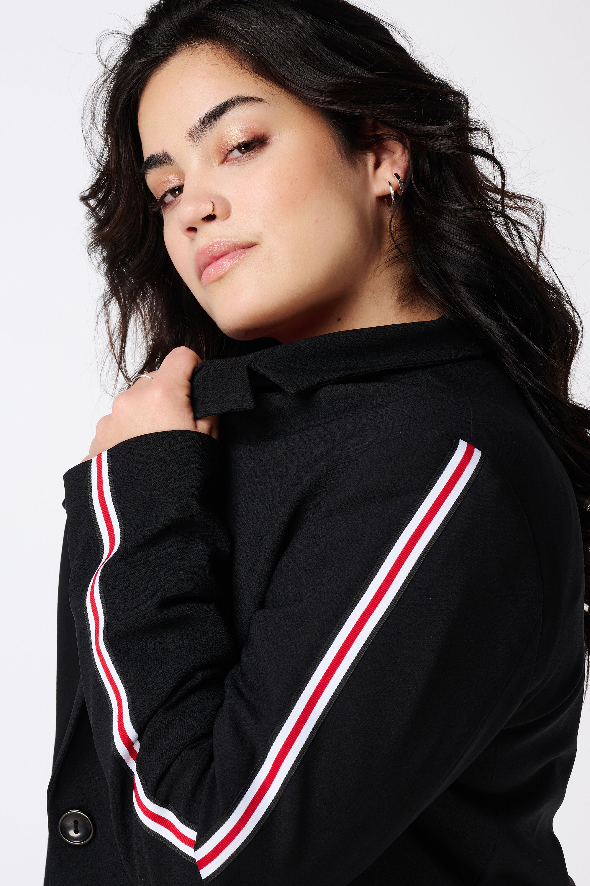 Blazer con raya en contraste image number 4