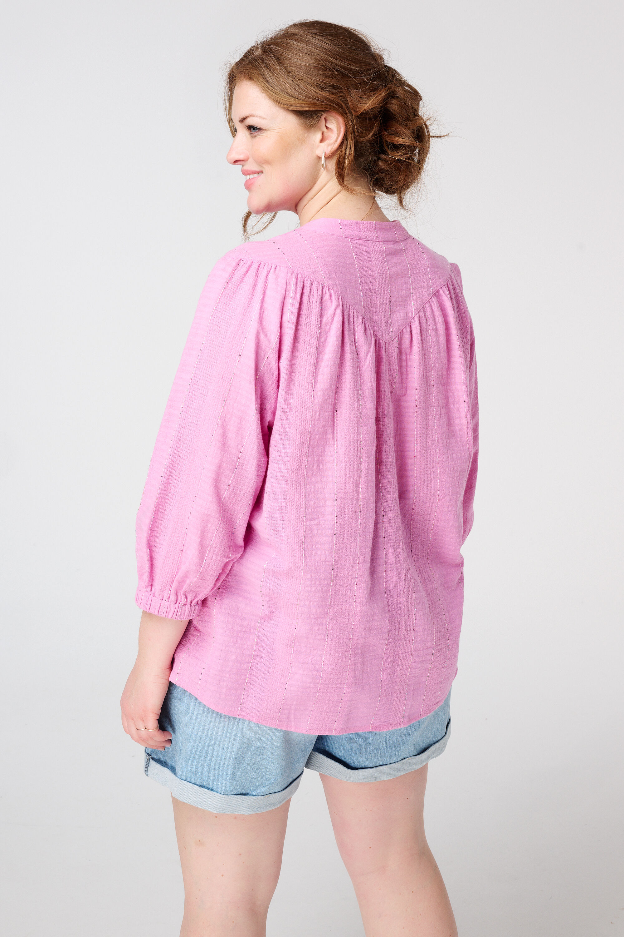 Blusa con lentejuelas image number 3