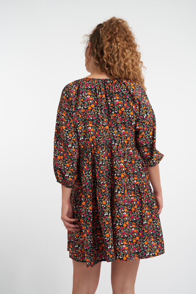 Vestido estampado con corte en A  image number 3