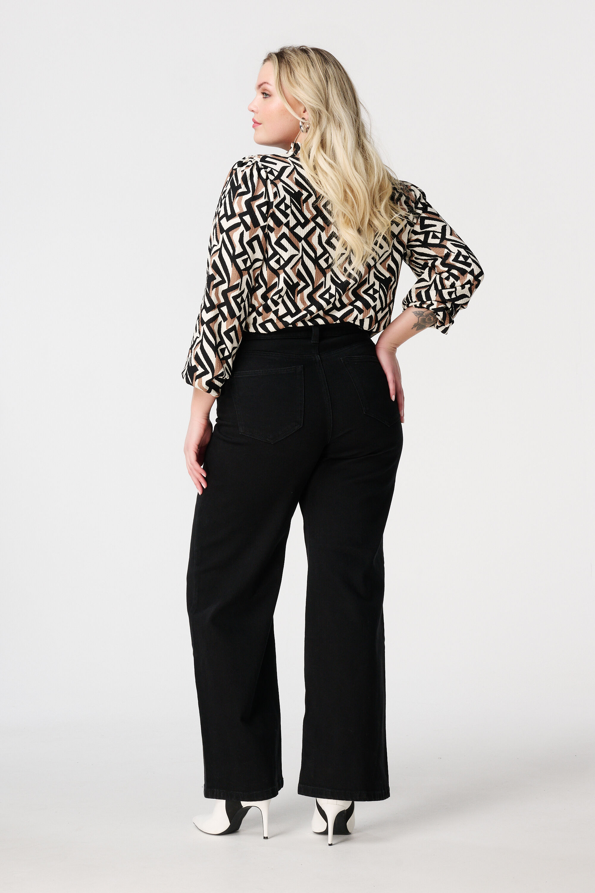 Vaqueros de pernera ancha IVY image number 3