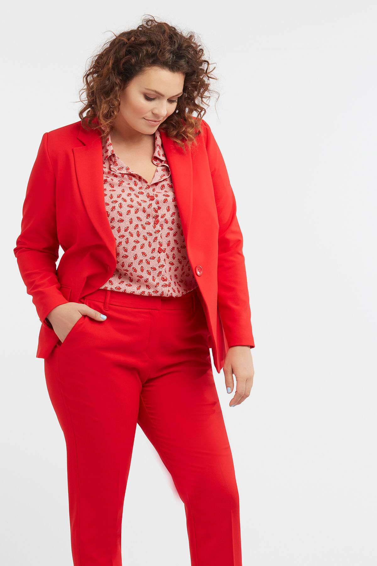 Blusa con estampado de labios image number 6