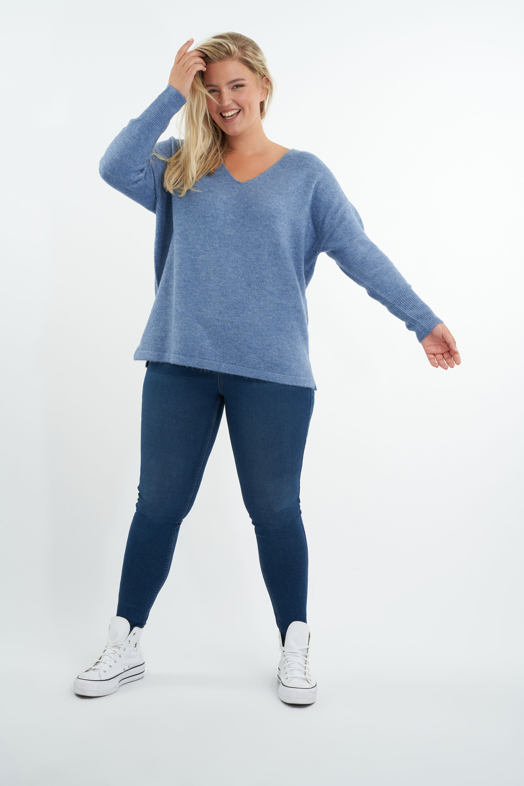 Jersey con cuello de pico      image number 5