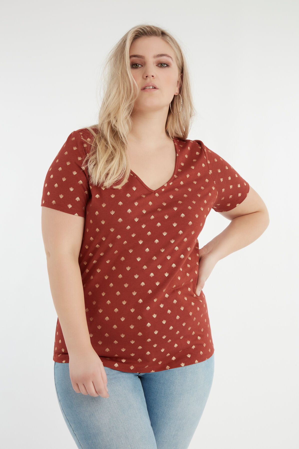 Camiseta con estampado met&aacute;lico image number 5