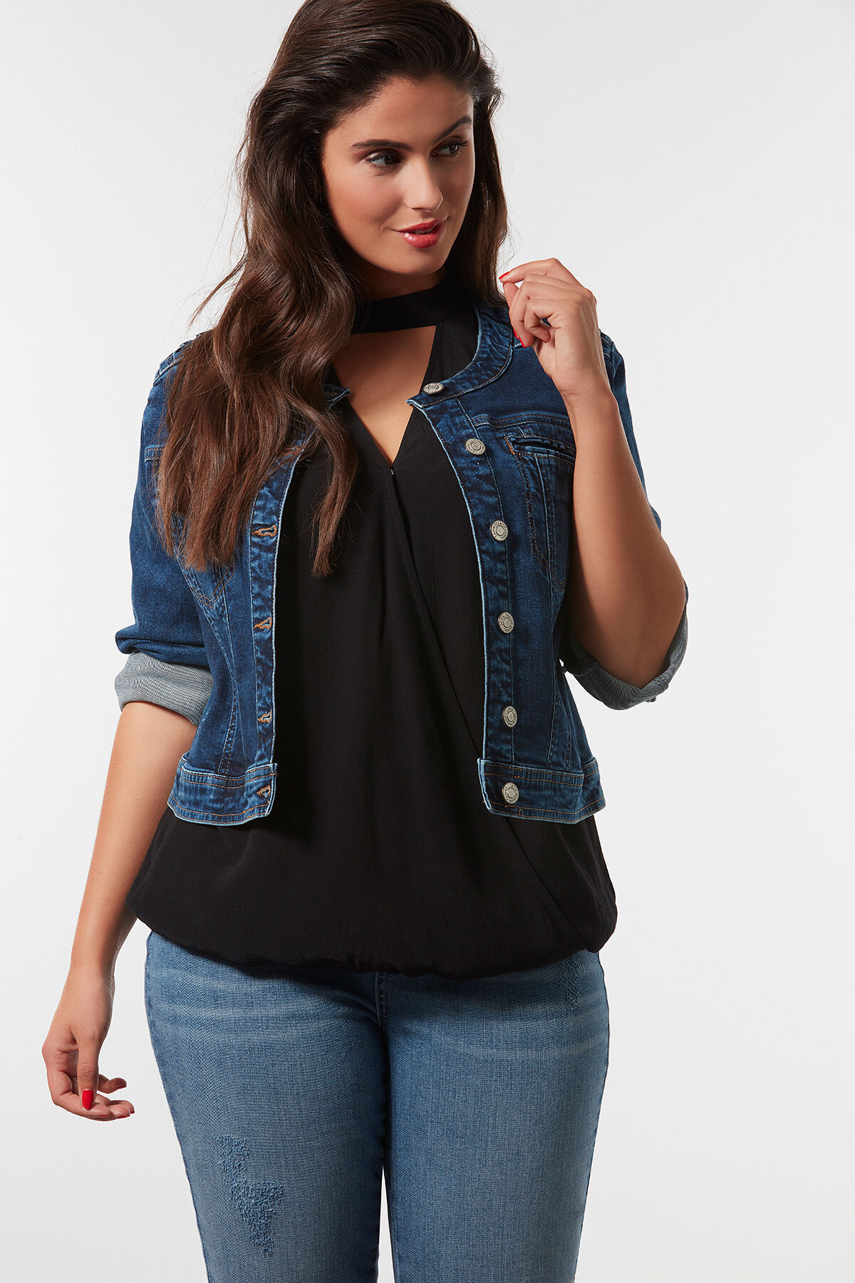 Blusa con gargantilla image number 4