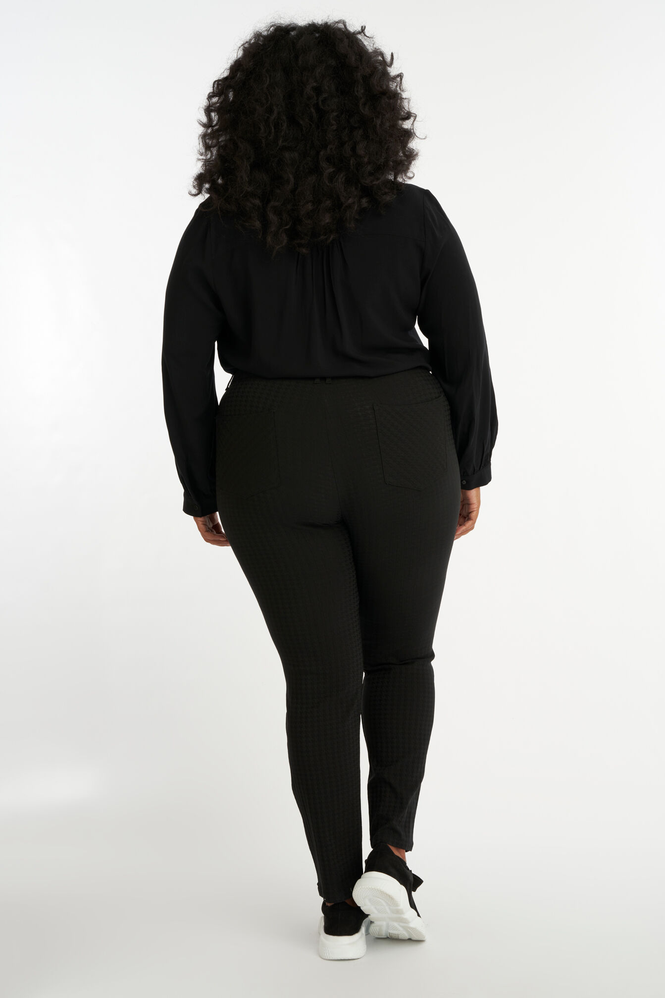 Pantalones con cremalleras decorativas image number 5