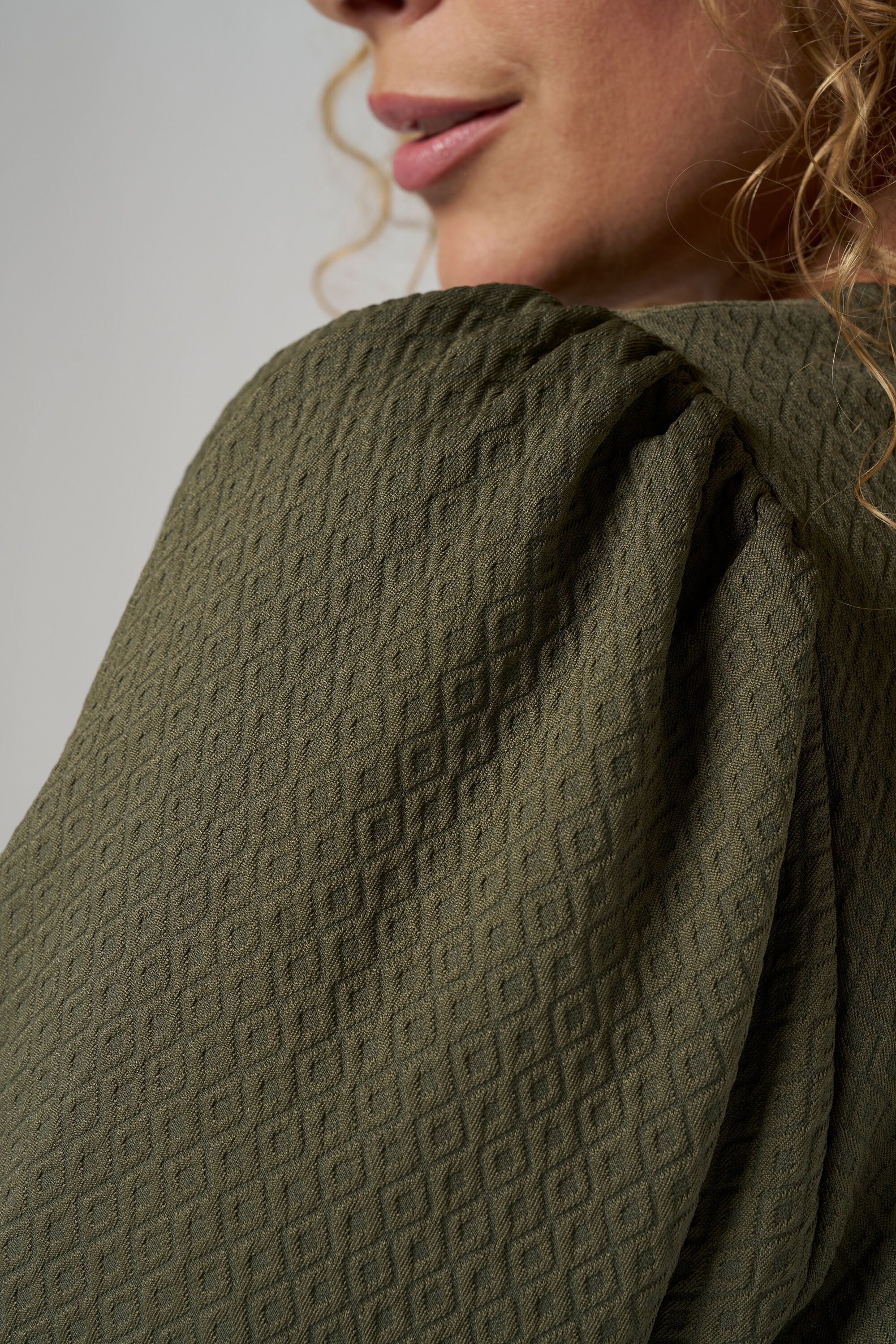 Parte superior texturizada image number 4