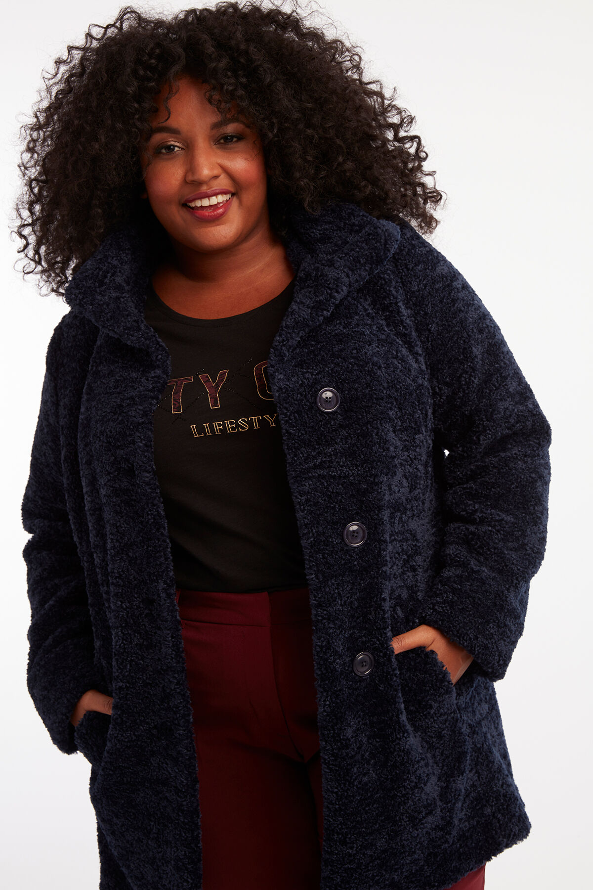 Abrigo de peluche image number 5