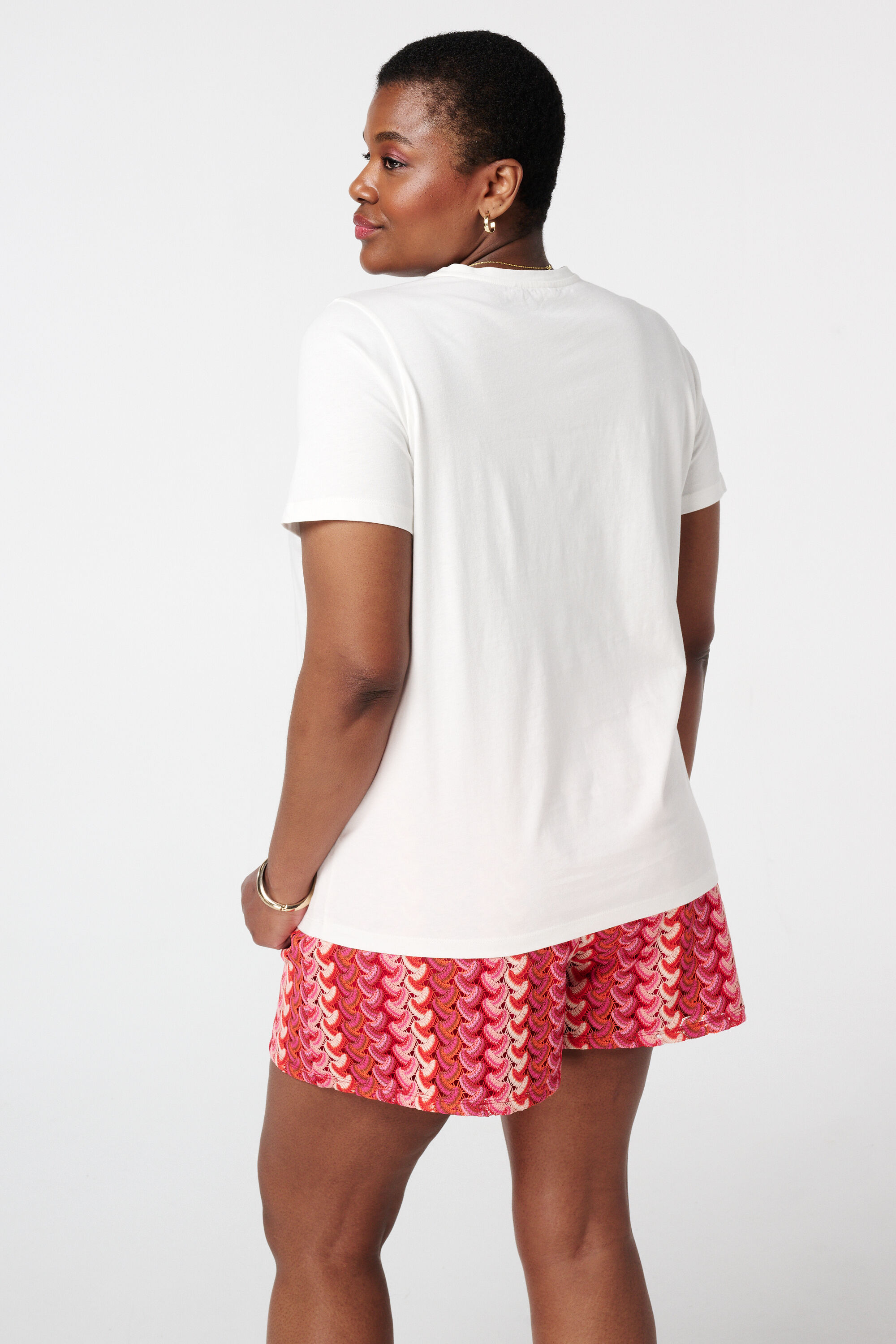 Camiseta con dise&ntilde;o estampado image number 3