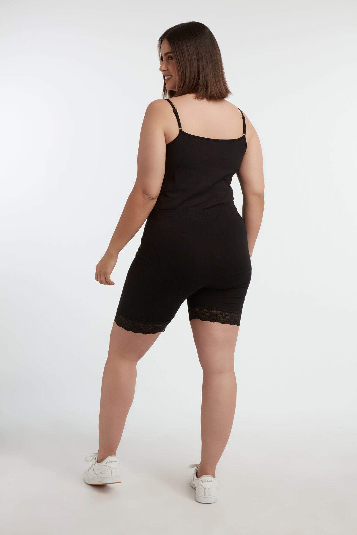 Leggings cortos de encaje image number 4