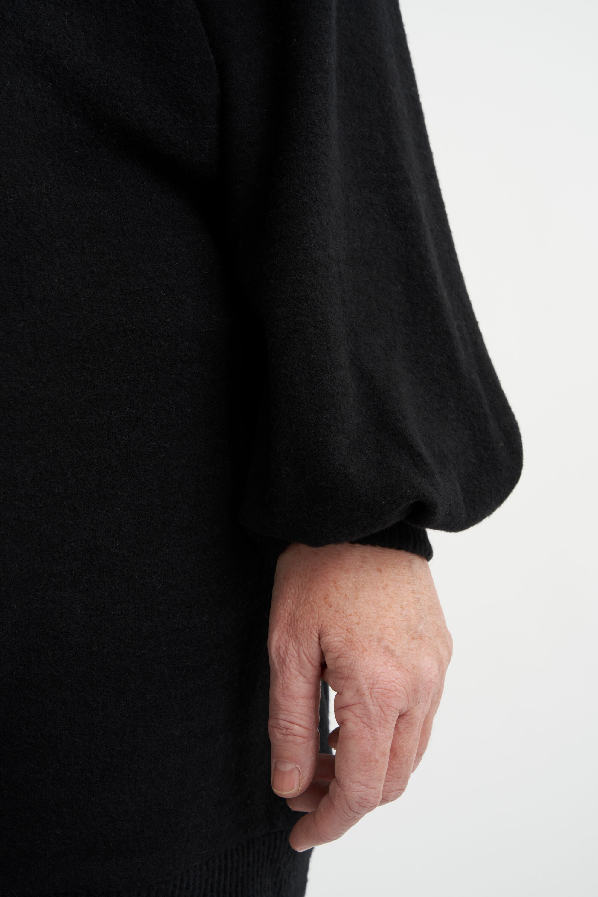 Su&eacute;ter largo  image number 4