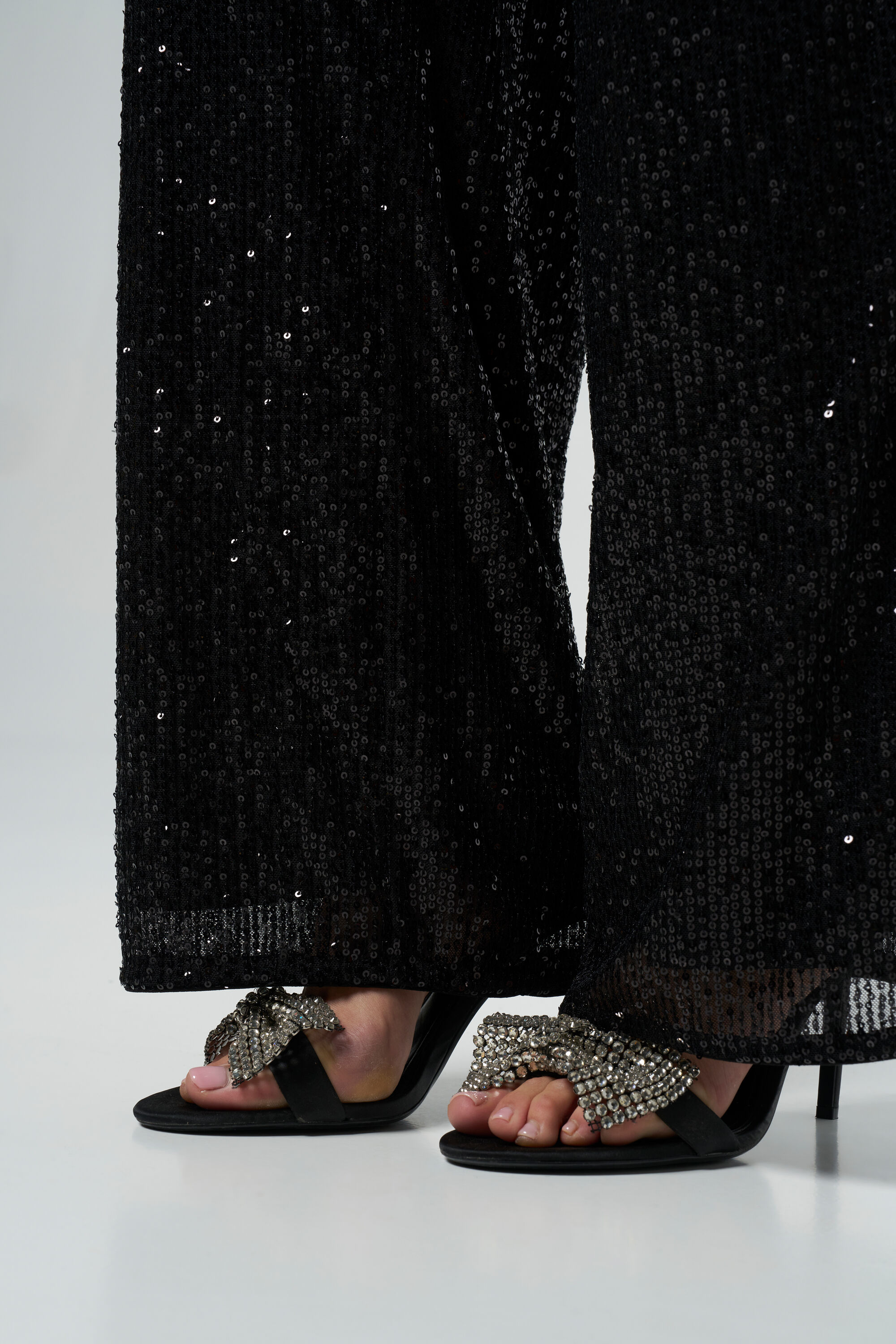 Pantalones con lentejuelas image number 4