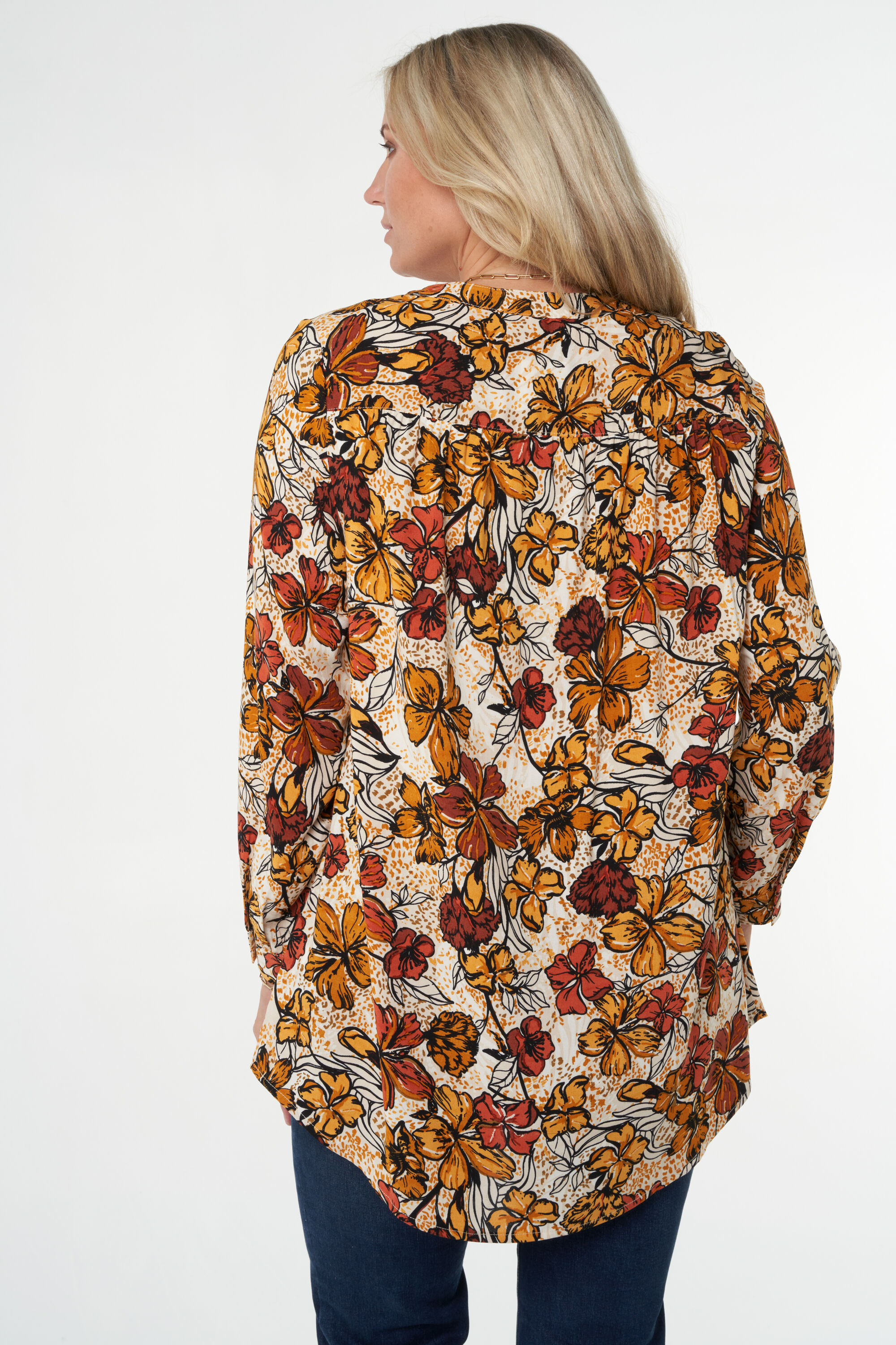 Blusa con estampado image number 4