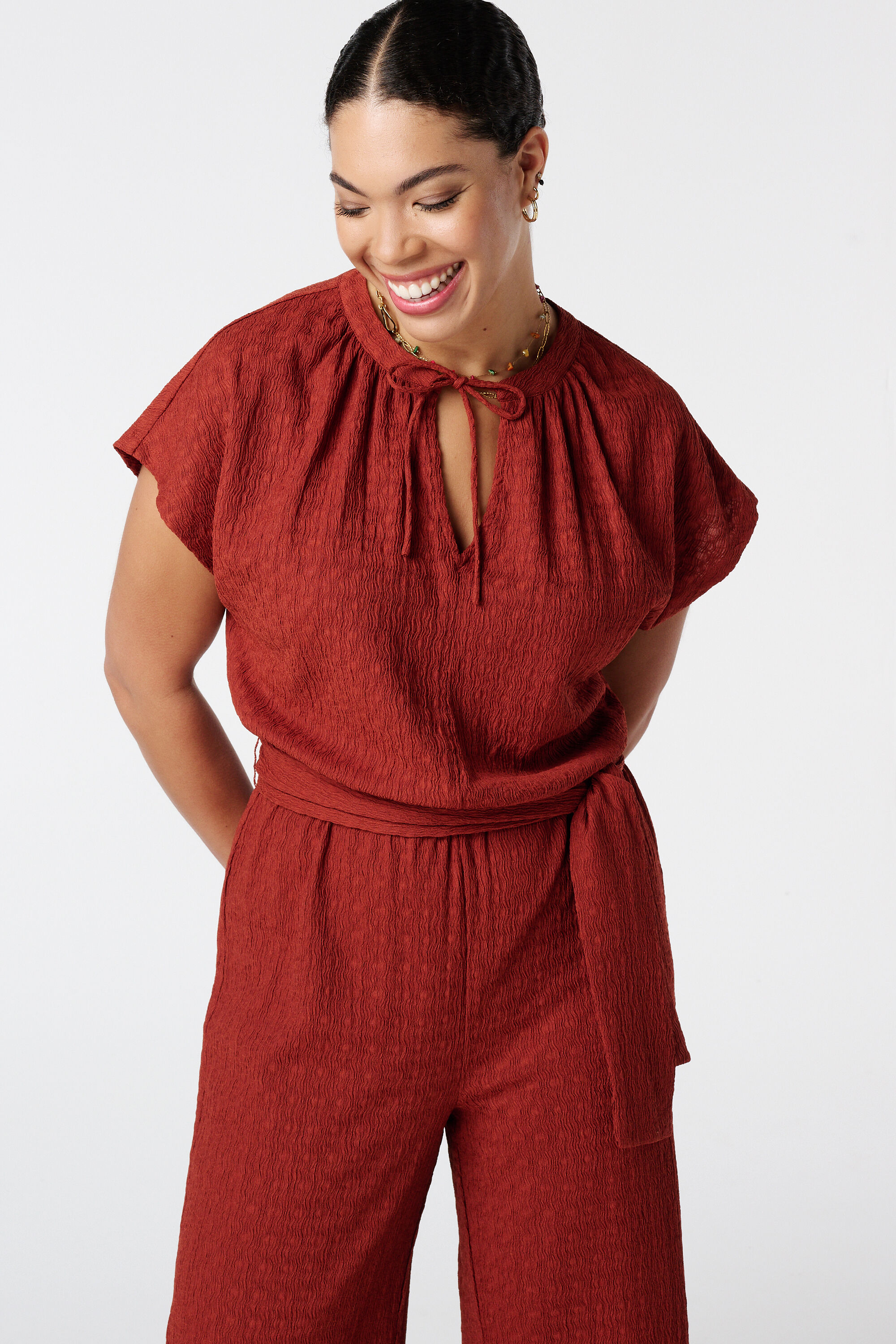 Mono de pernera ancha image number 2