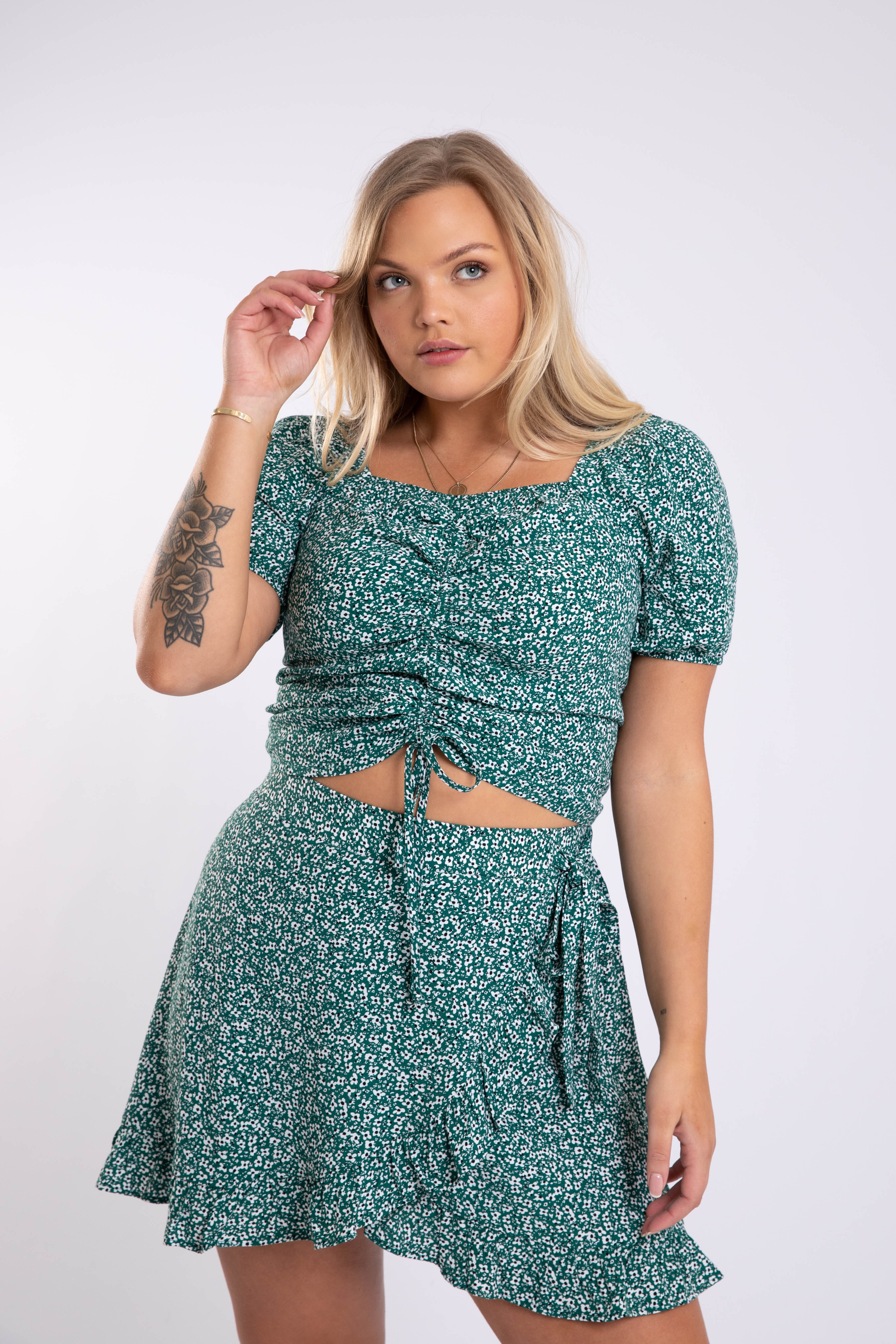 Skort con estampado floral  image number 5