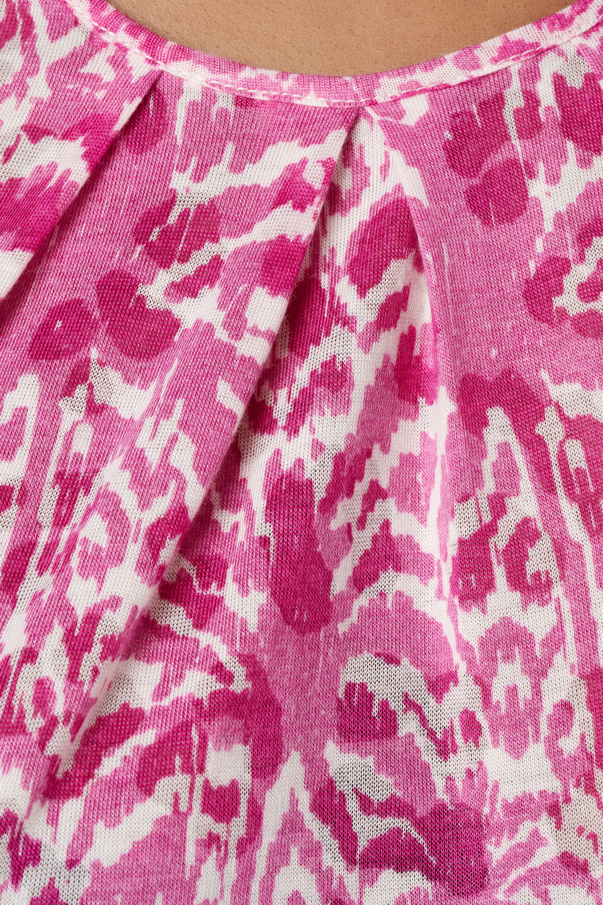 Top ligero con pliegues image number 6