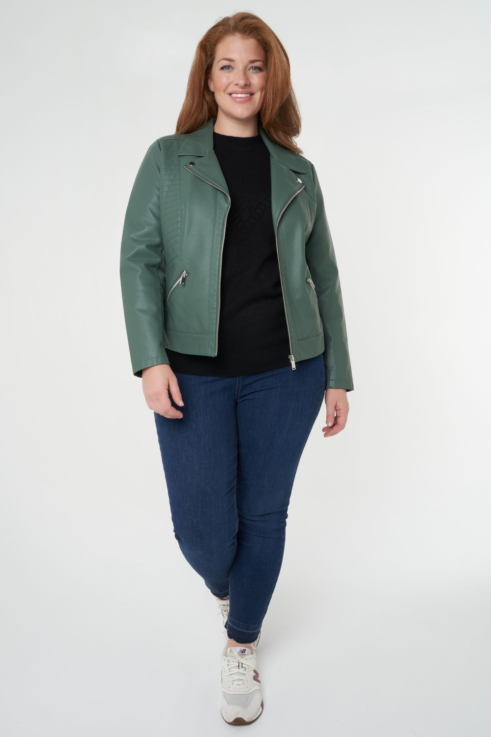 Chaqueta de cuero sint&eacute;tico  image number 7