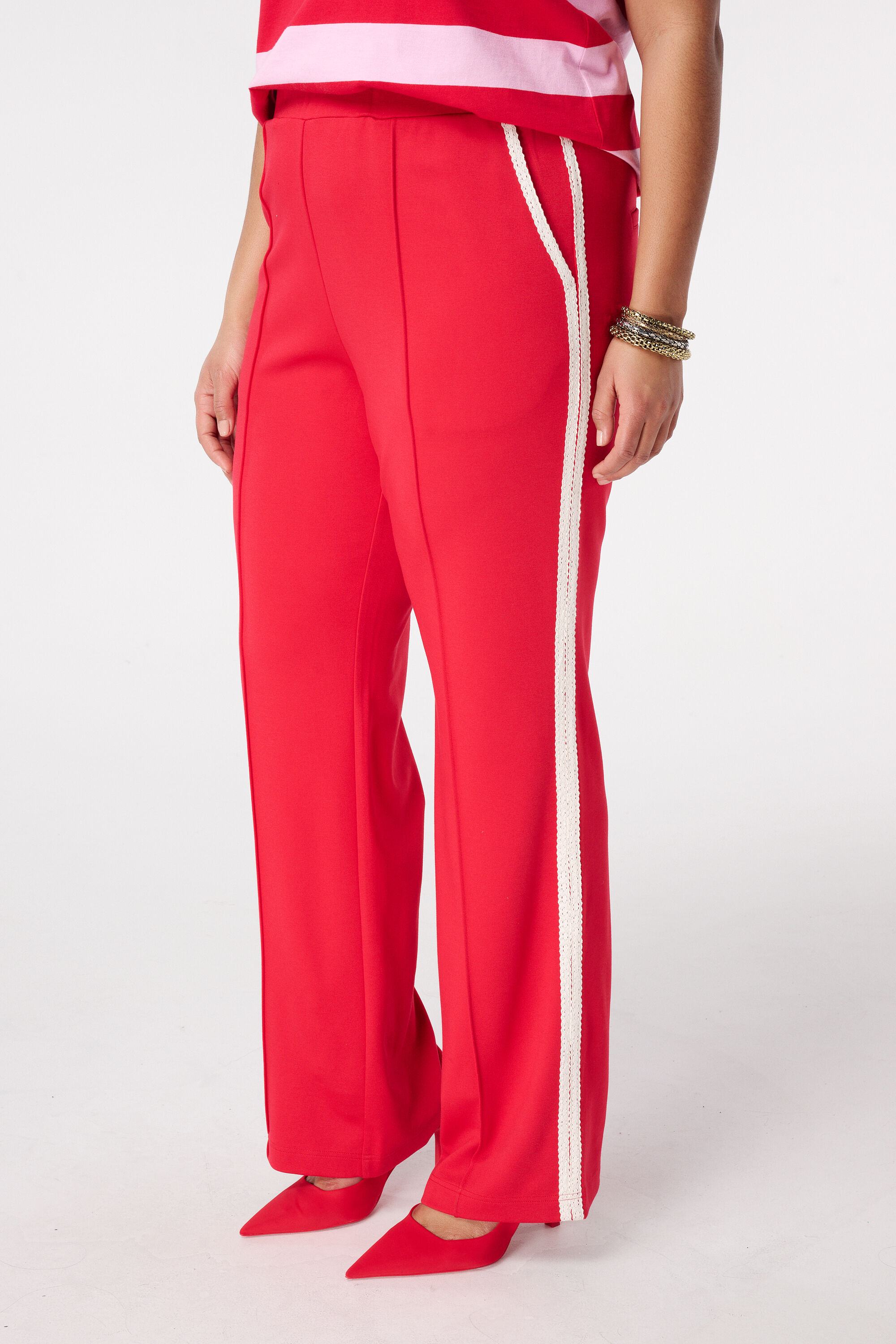 Pantalones con raya lateral image number 5