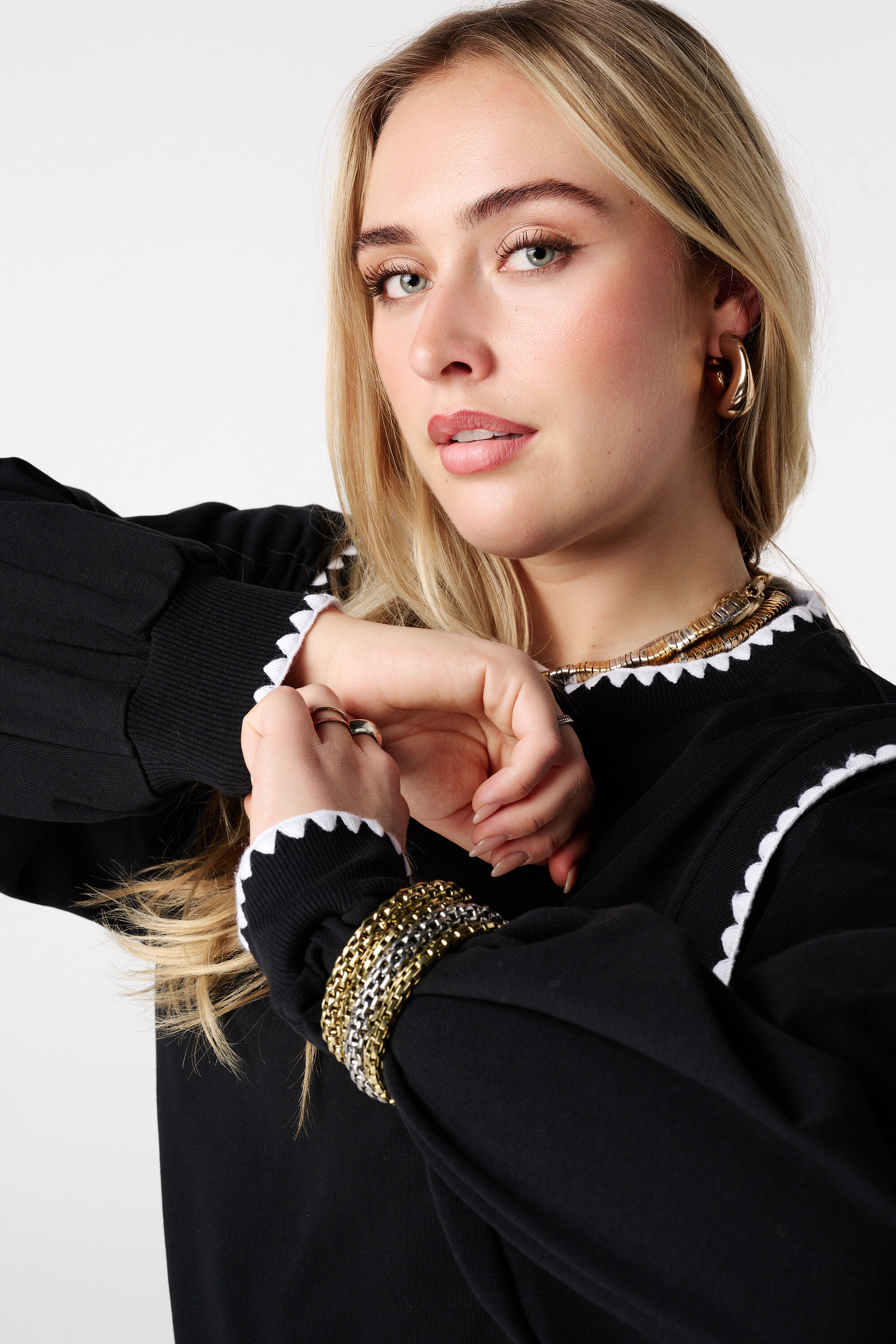 Jersey con ribetes en contraste image number 4