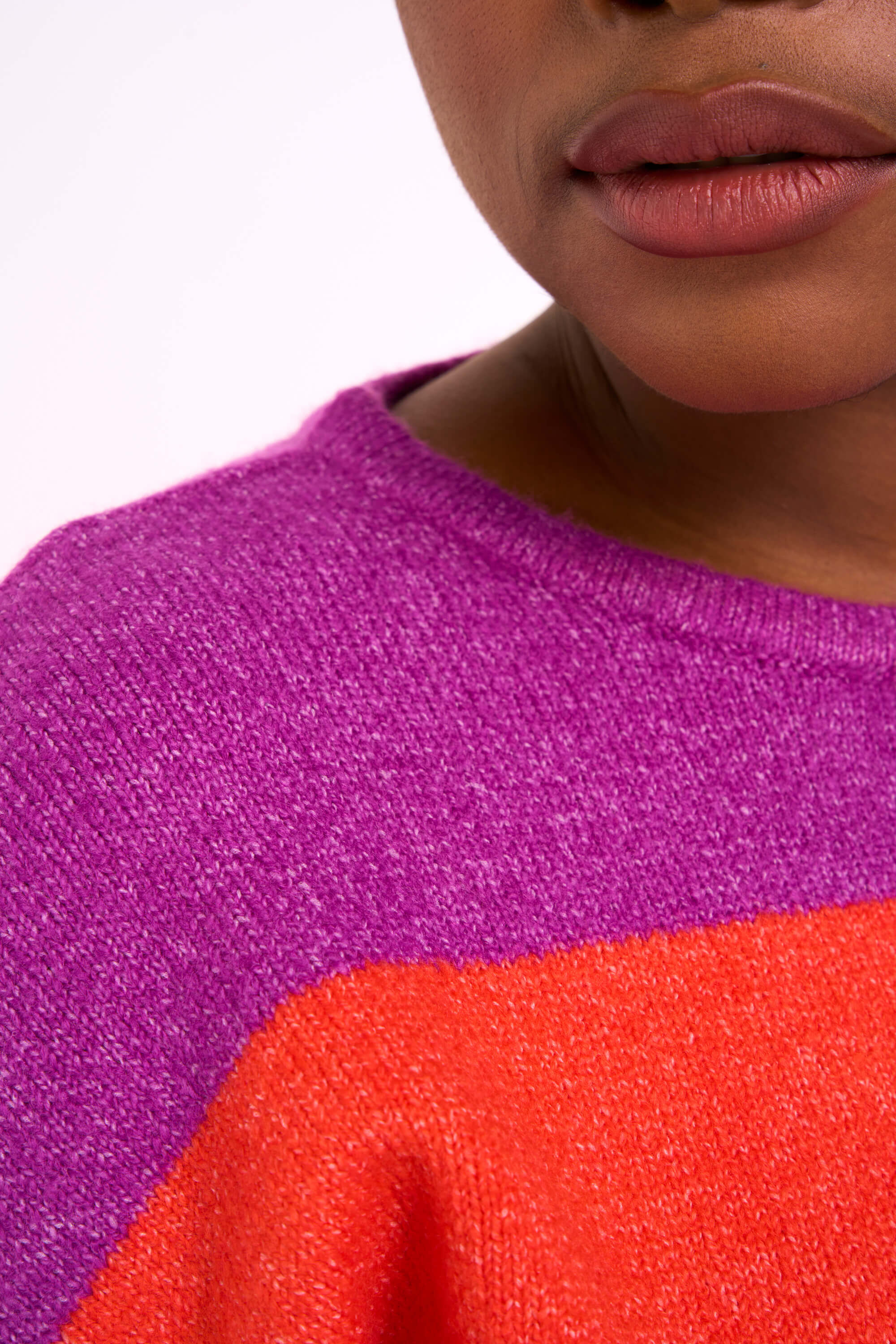 Su&eacute;ter de rayas image number 4