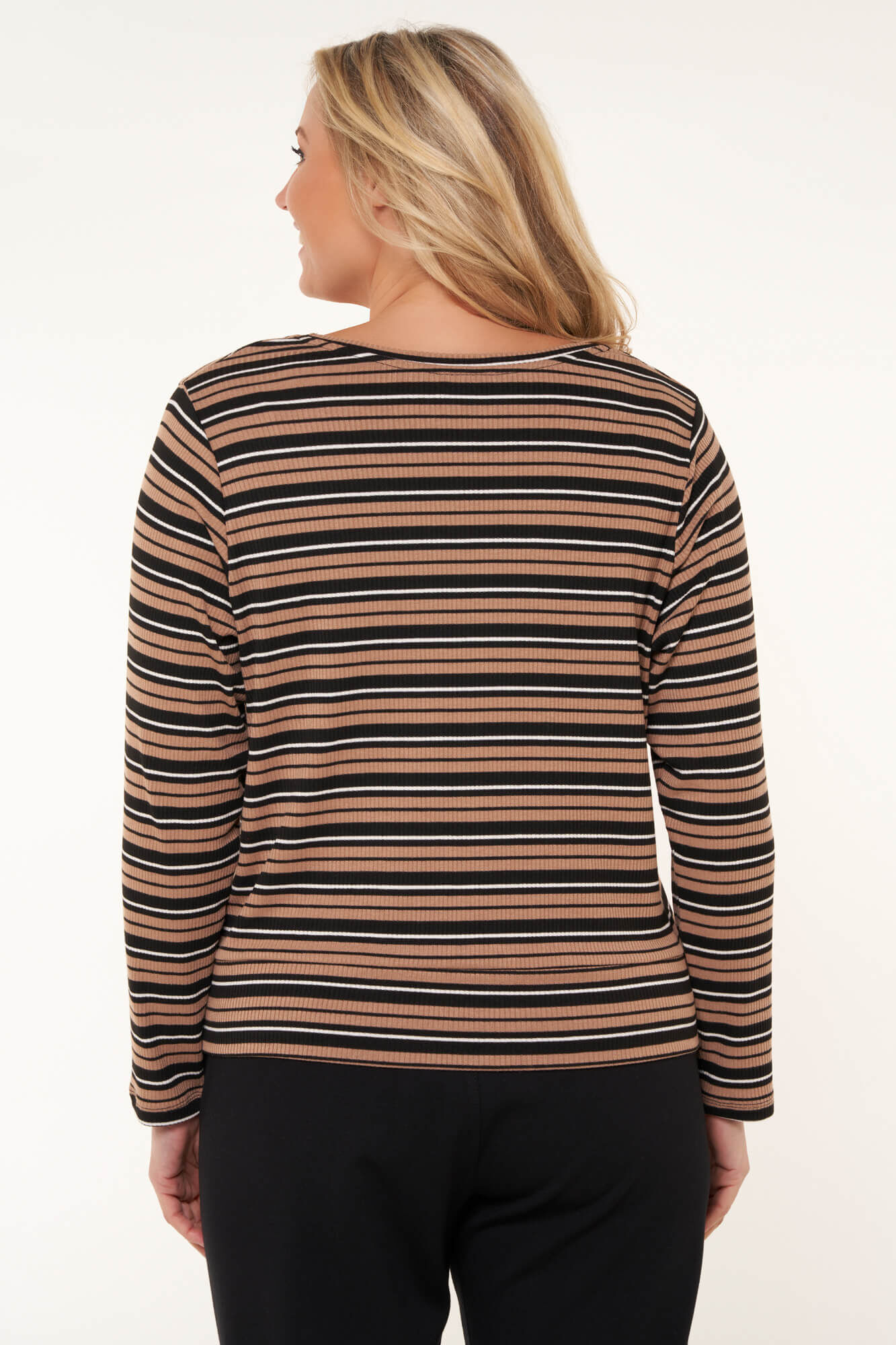 Top con rayas image number 4