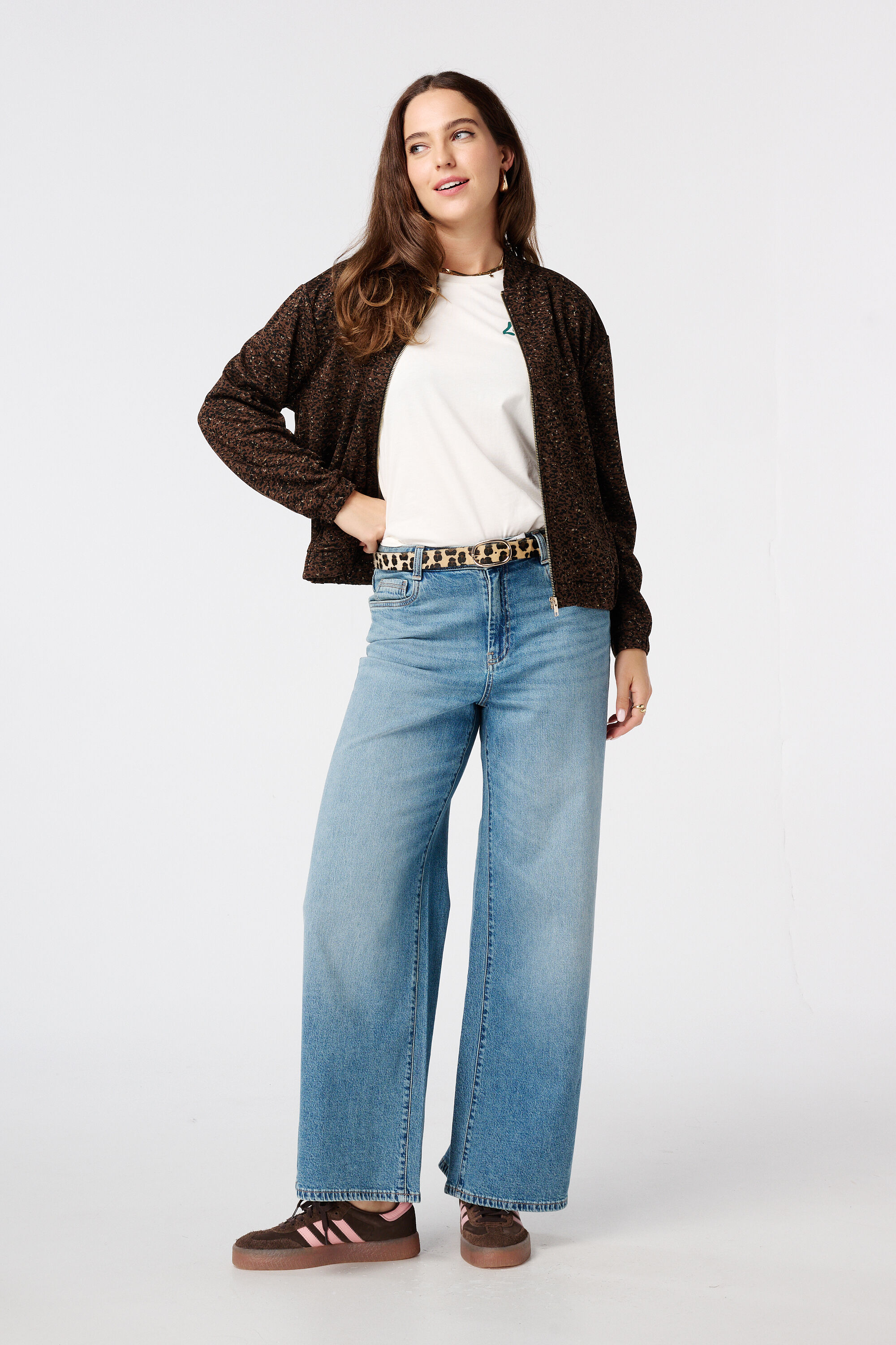 Chaqueta bomber con estampado image number 5