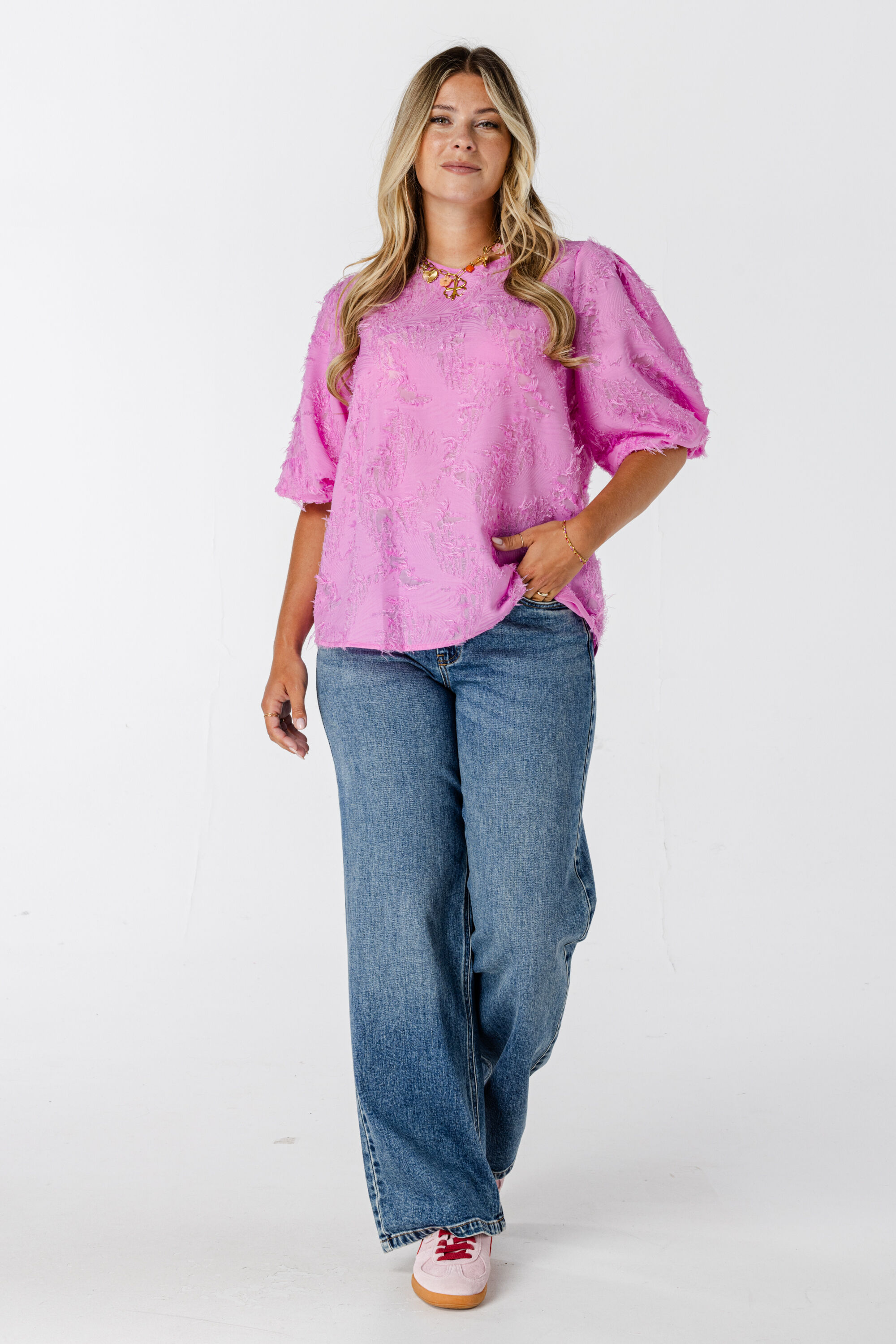 Blusa con mangas cortas abullonadas image number 6