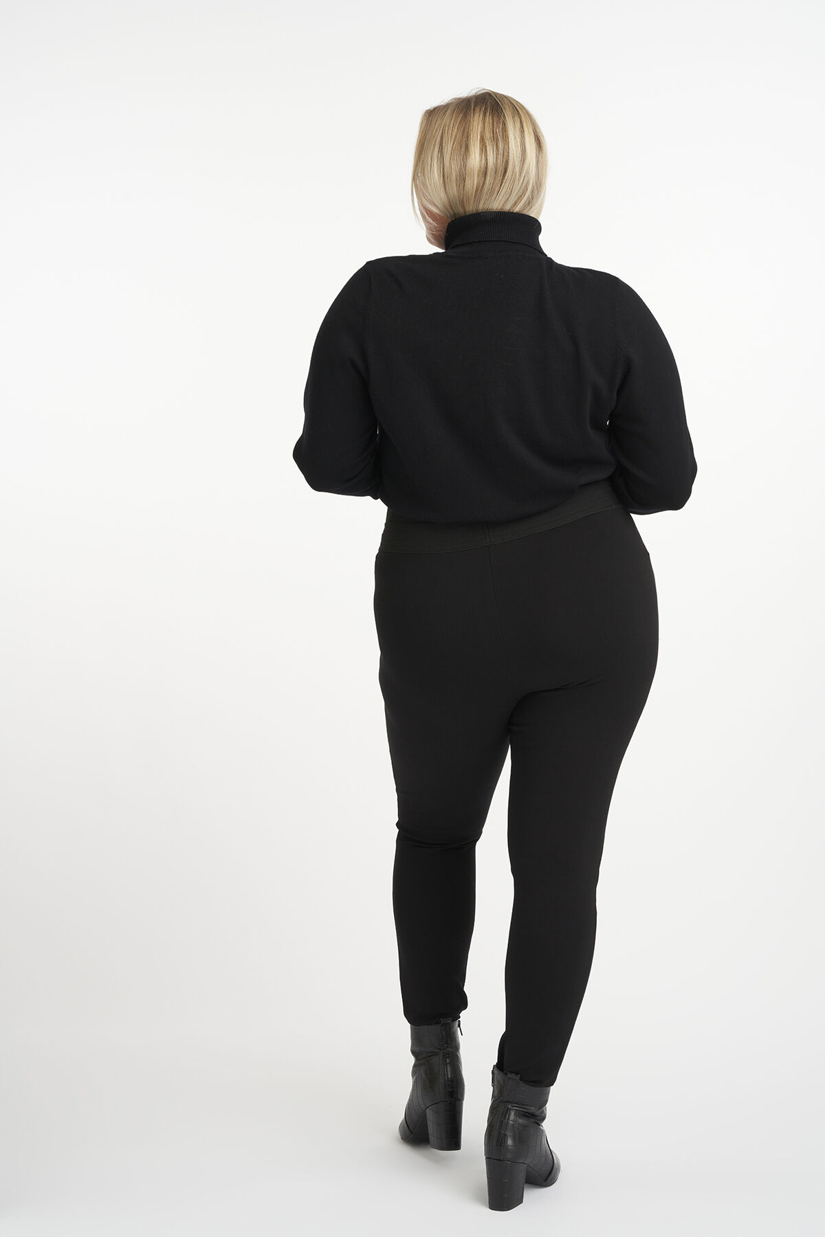 Tregging image number 3