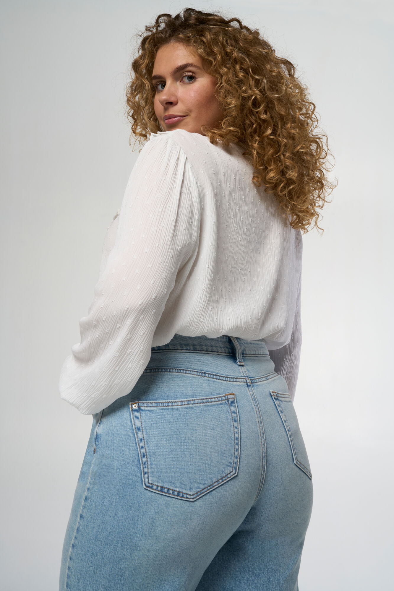 Vaqueros de pernera ancha IVY image number 4