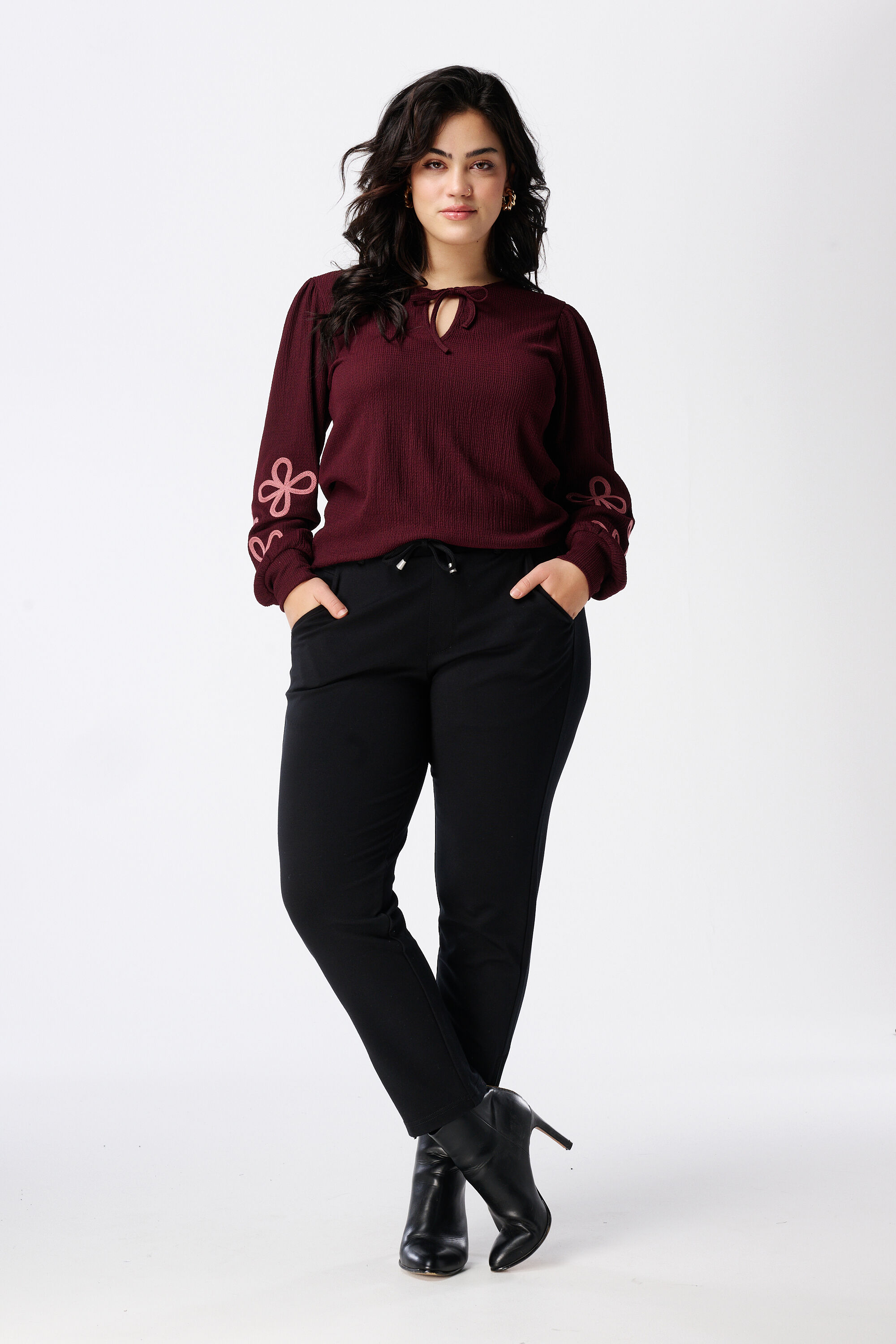 Top con detalles en las mangas image number 5