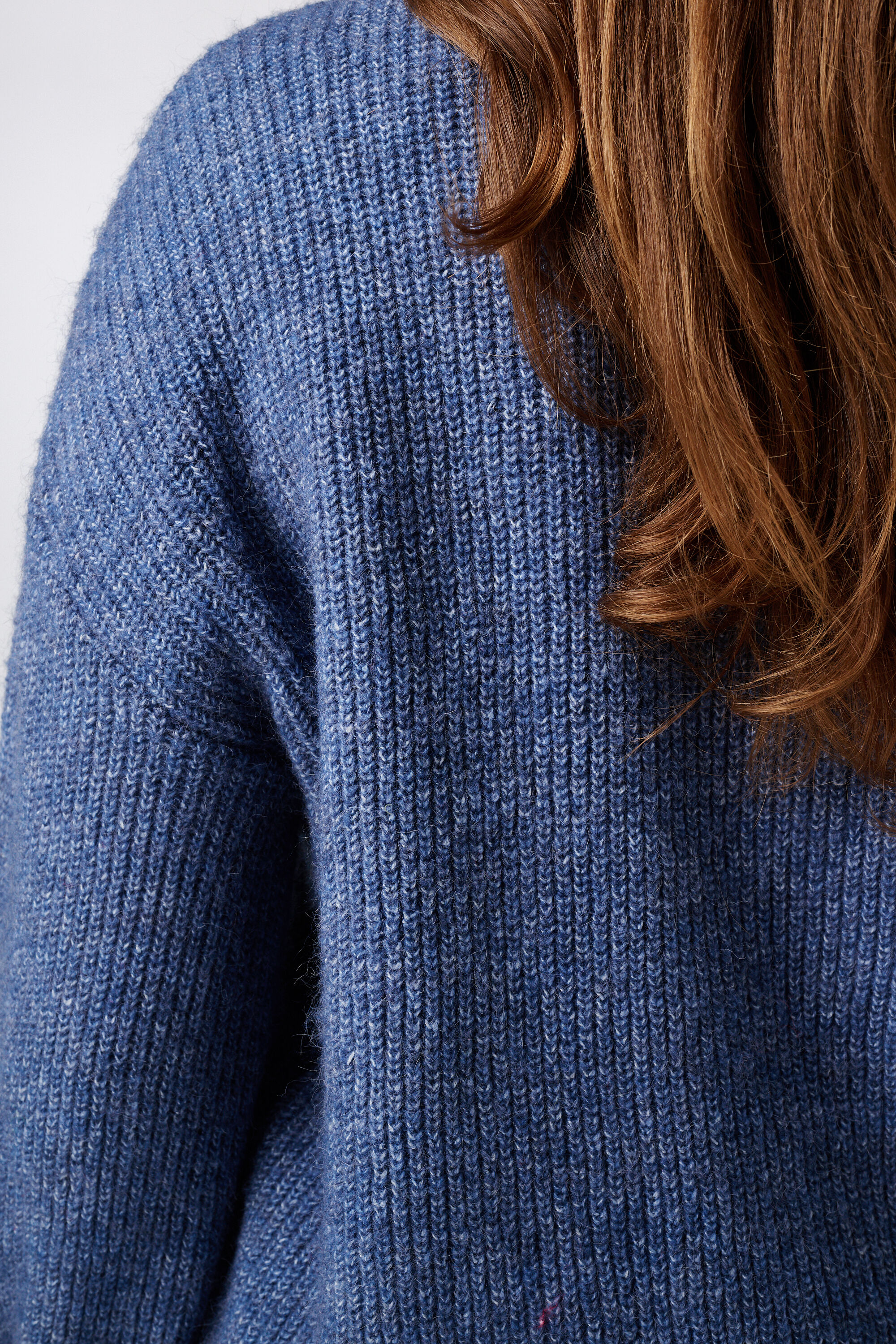 Jersey de punto fino con mangas abullonadas image number 6