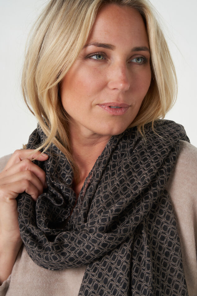 Fular con estampado    image number 0