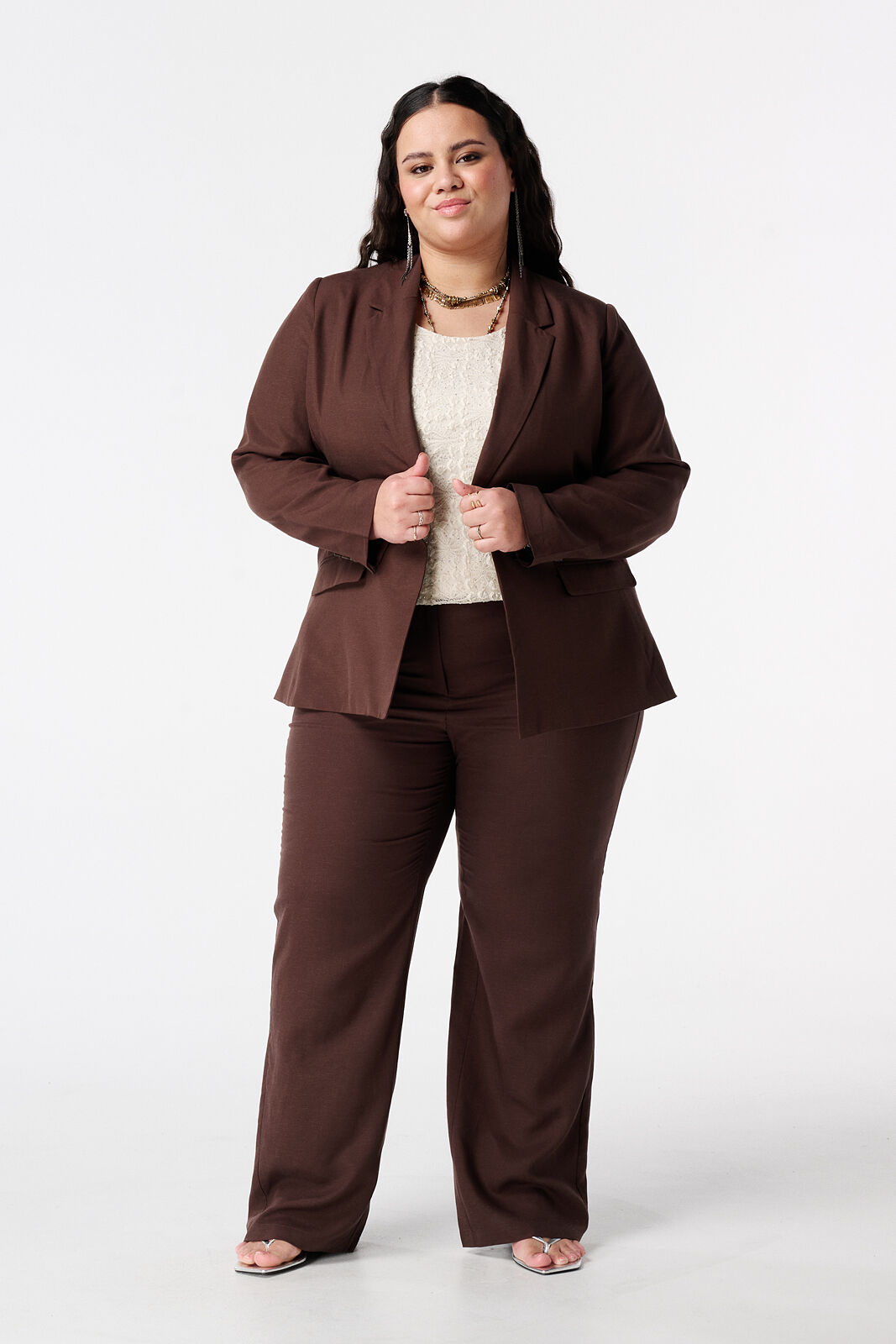 Blazer de lino image number 5