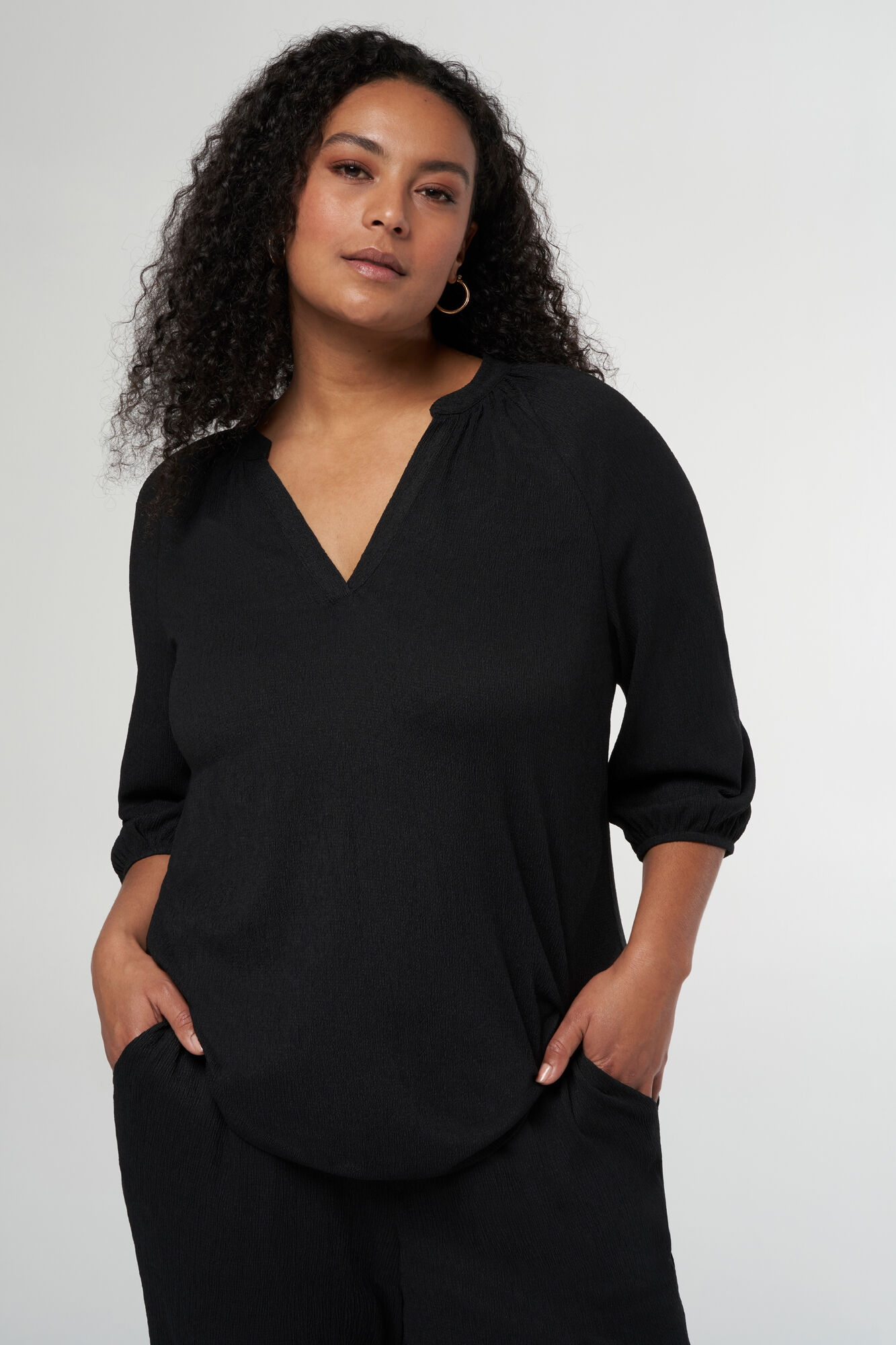 Top con manga tres cuartos  image number 5