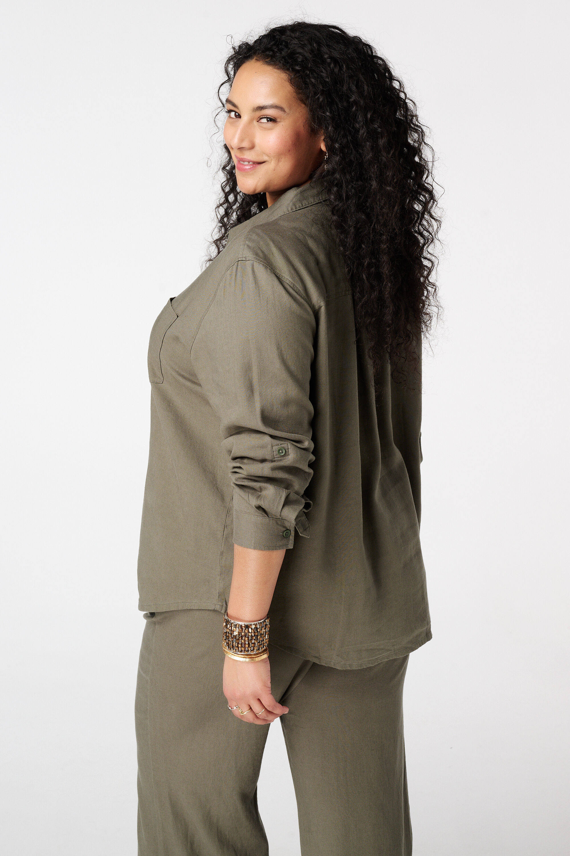 Blusa de lino image number 3