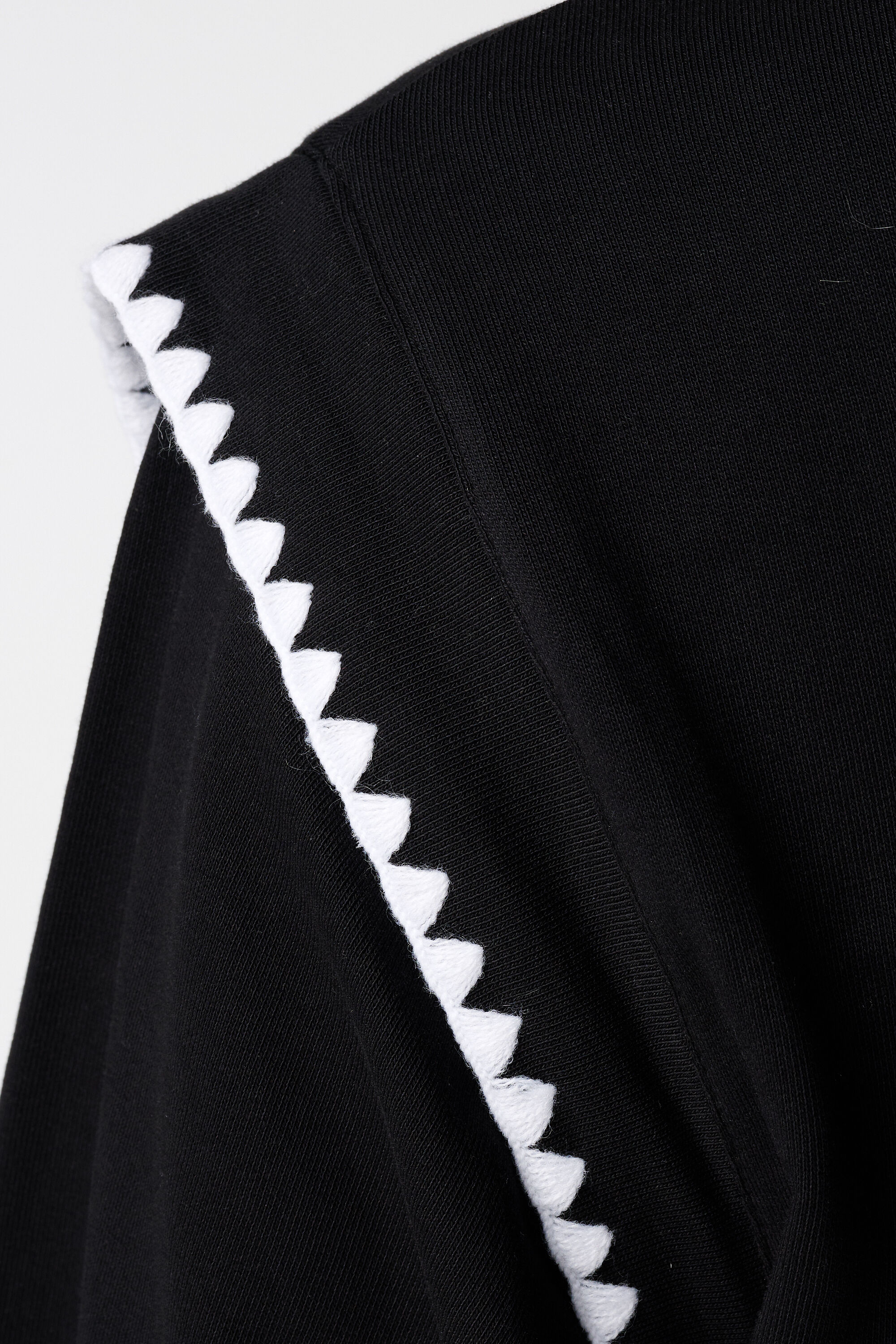 Jersey con ribetes en contraste image number 6