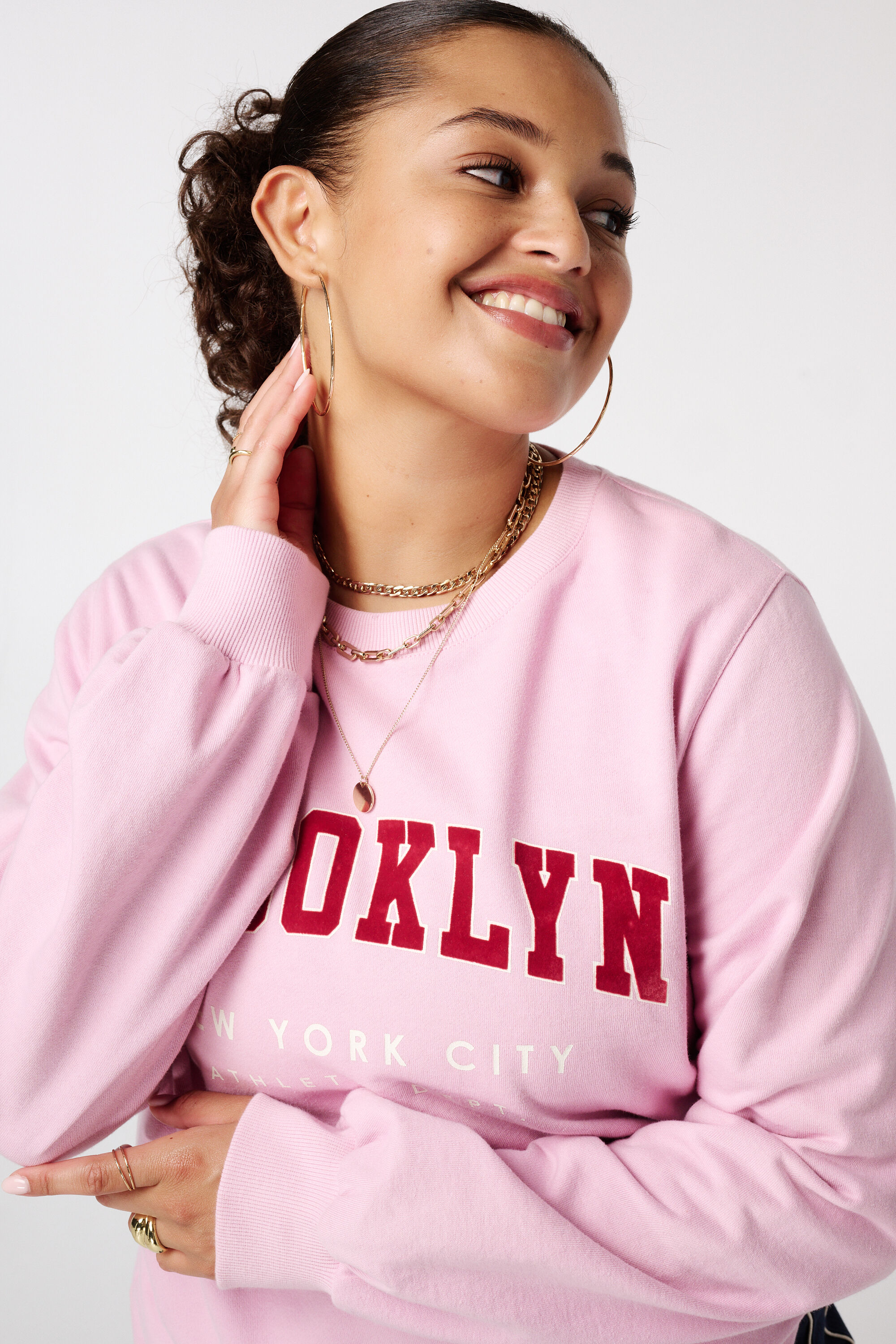 Sudadera con texto image number 4