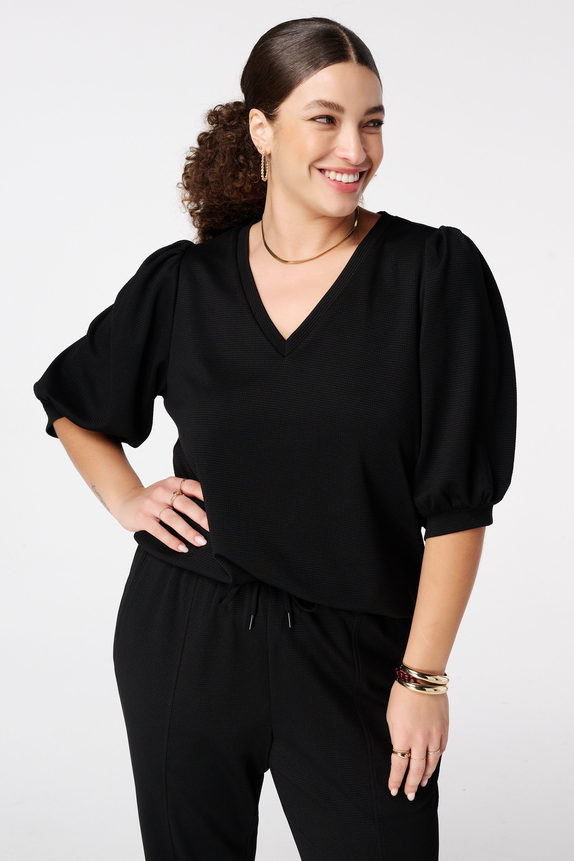 Top con mangas abullonadas