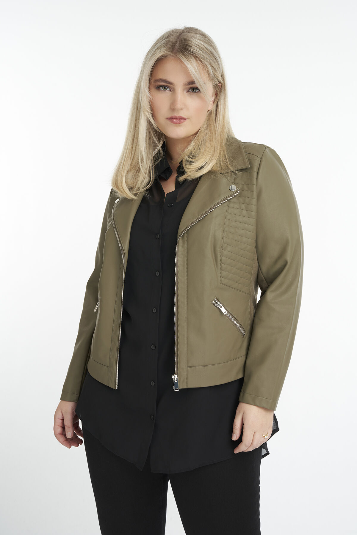 Chaqueta de cuero sint&eacute;tico  image number 6