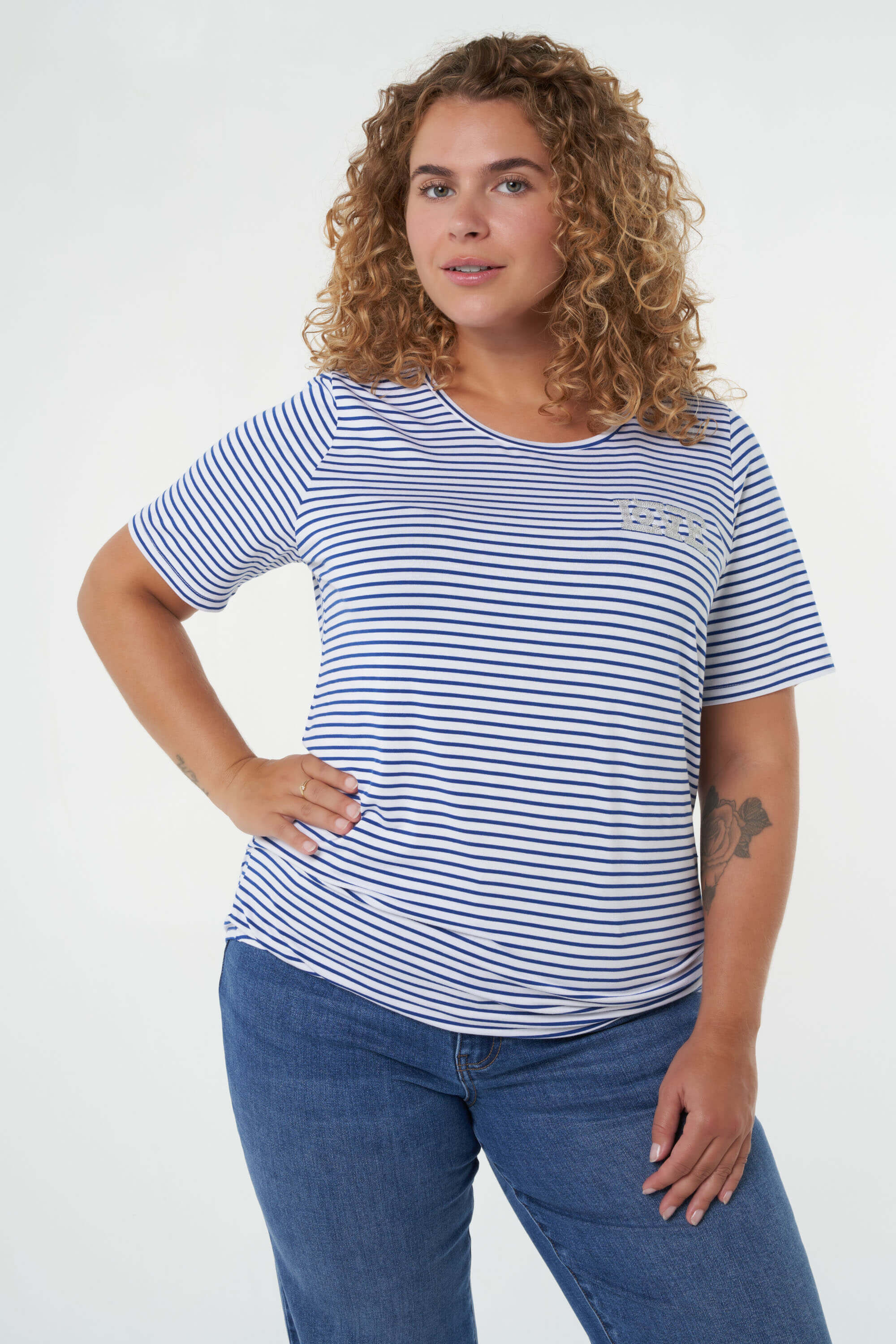 Camiseta de rayas con dise&ntilde;o impreso image number 7