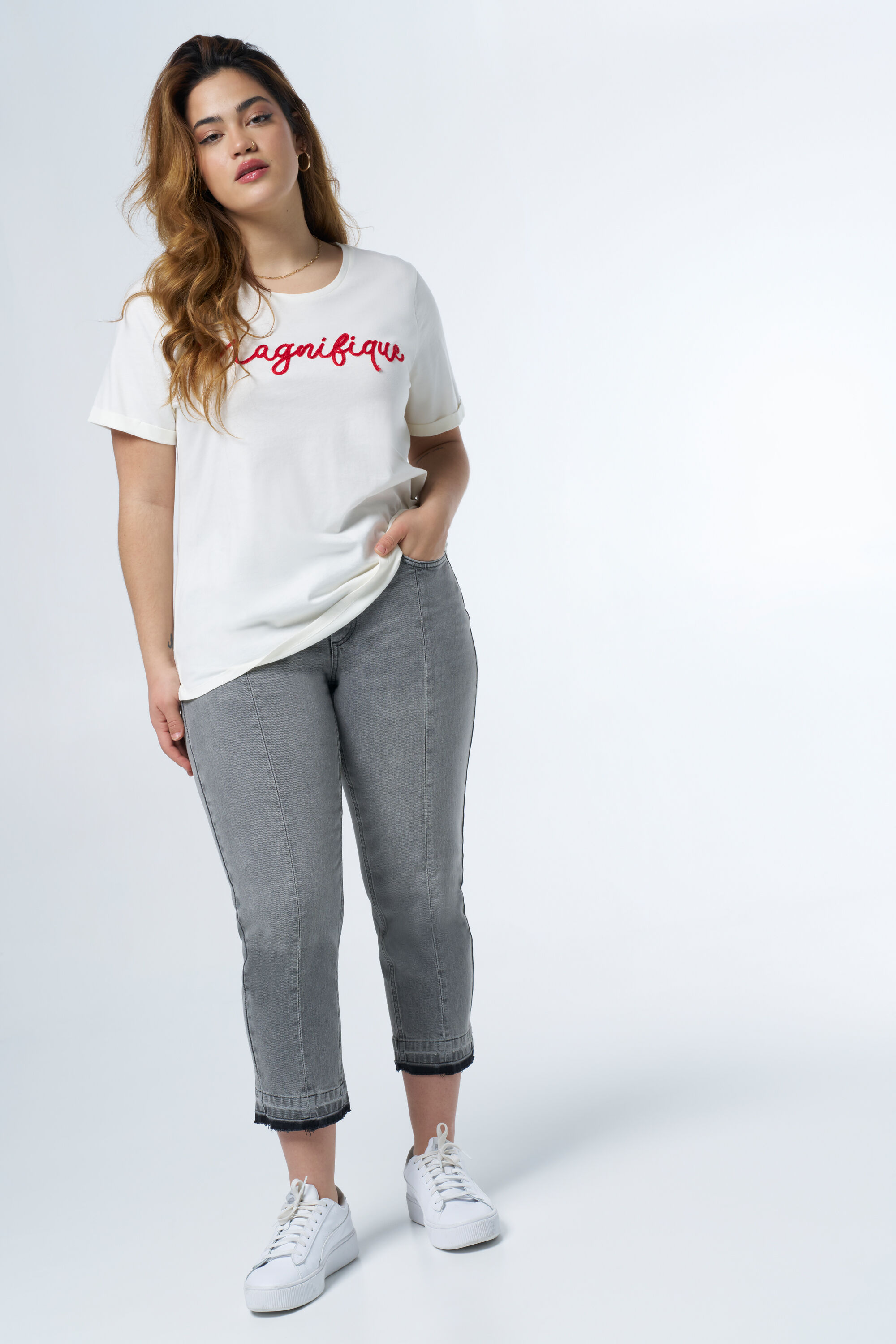 Camiseta con texto  image number 4