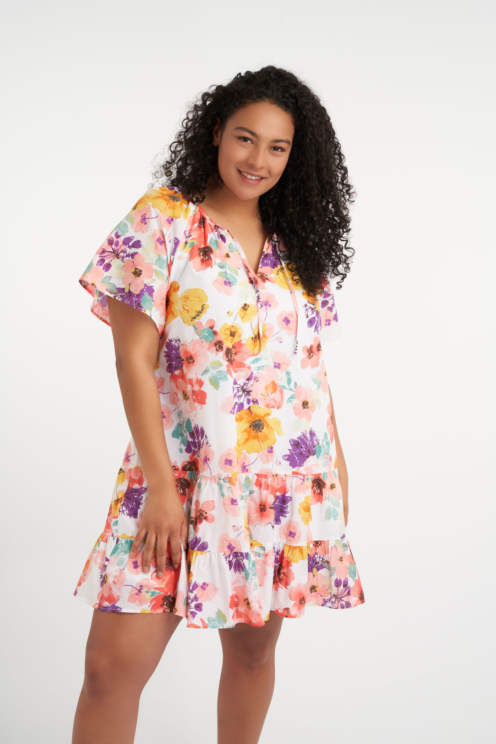 Vestido corto acampanado con estampado image number 0